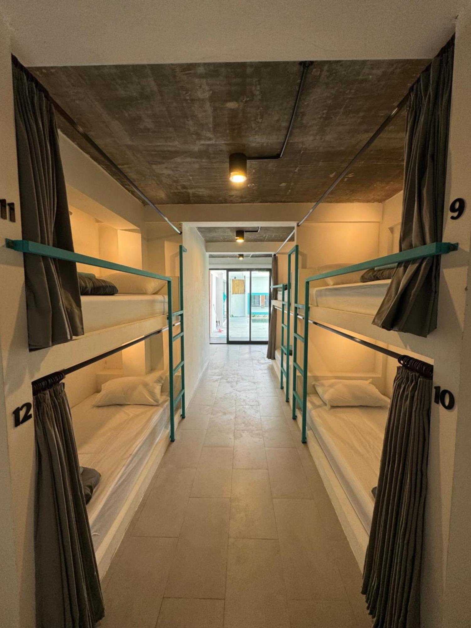 Bed in 10-Bed Mixed Dormitory Room,1605270674:JPEG