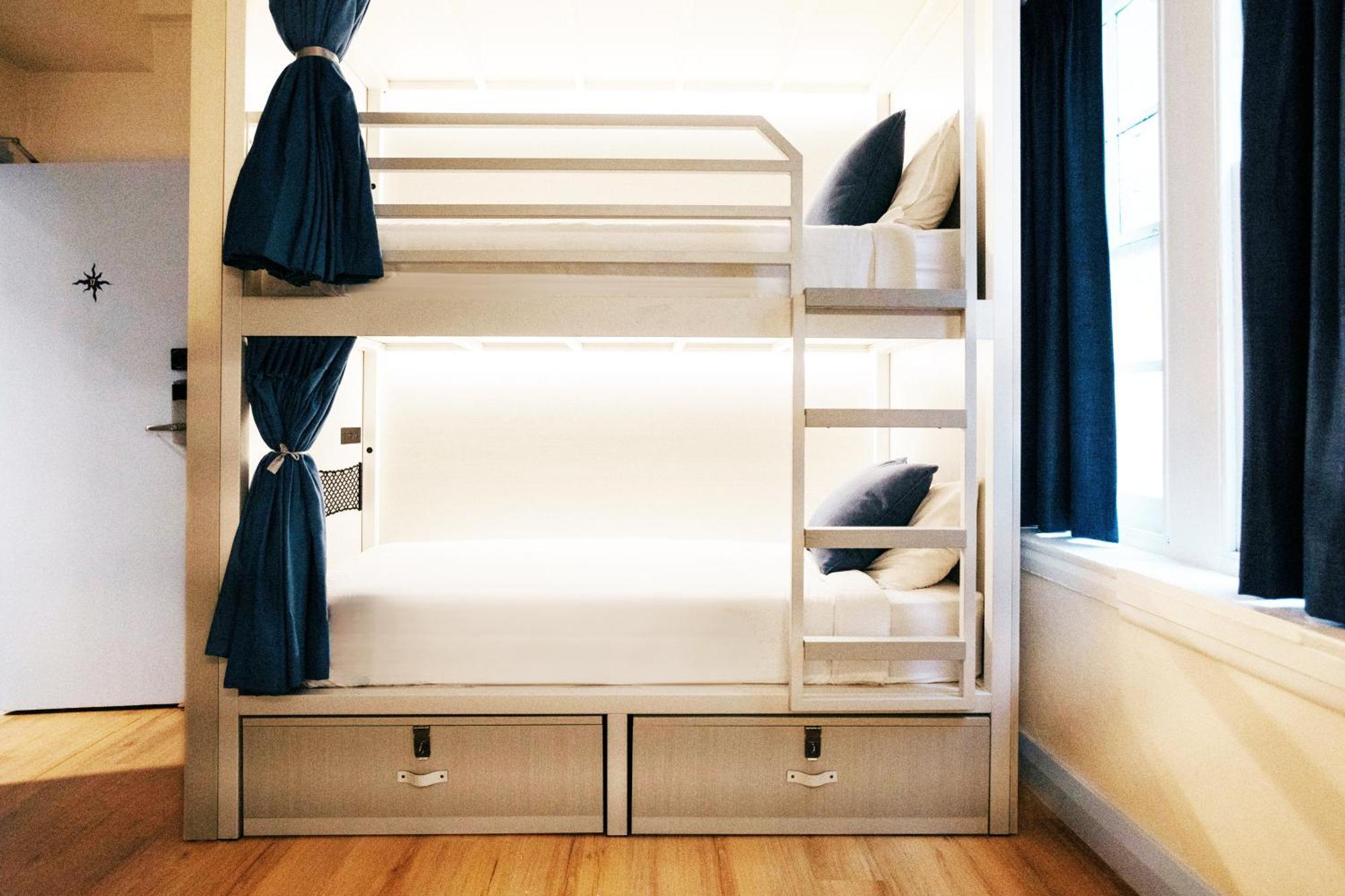 Bed Premium 4 Bed Ensuite Dorm