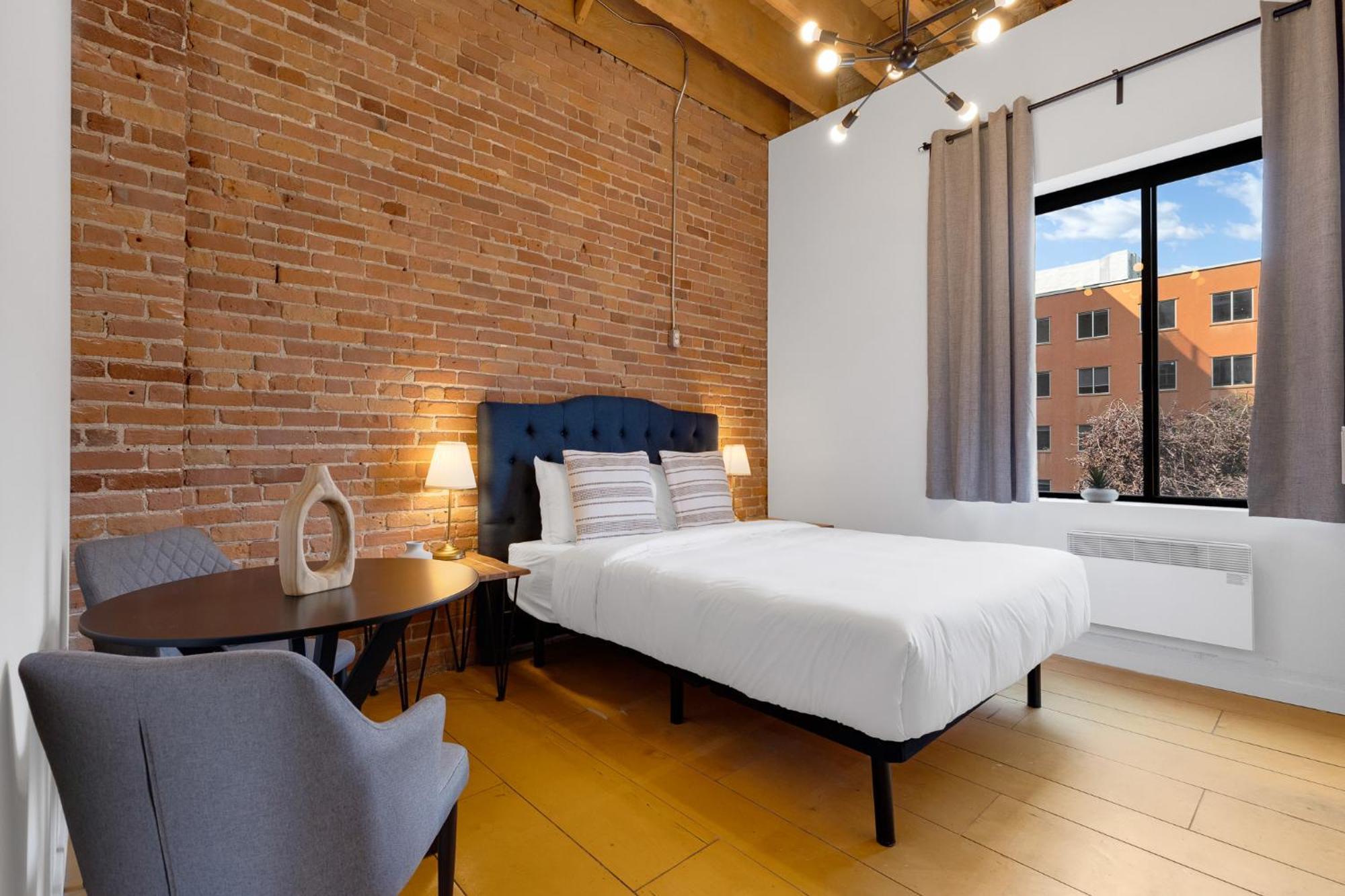 Queen Room with Shared Bathroom