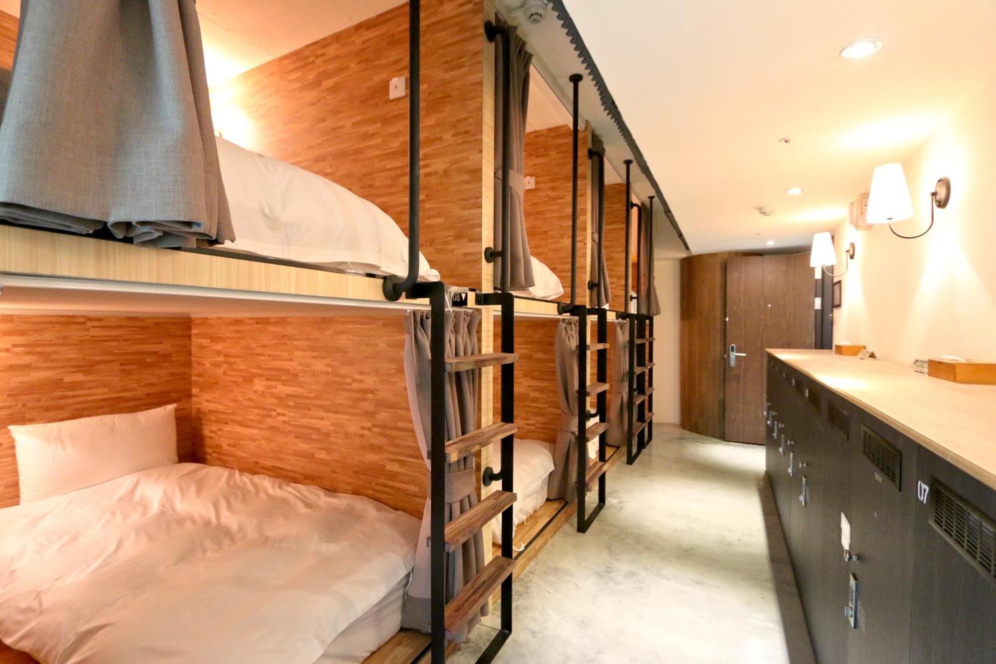 Bunk Bed Mixed Dormitory Room,318890529:JPEG