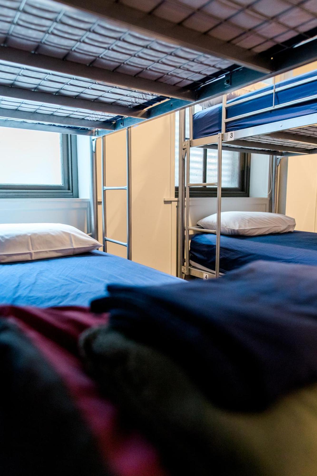 Single Bed 6-Bed Dormitory Room,1608786362:JPEG