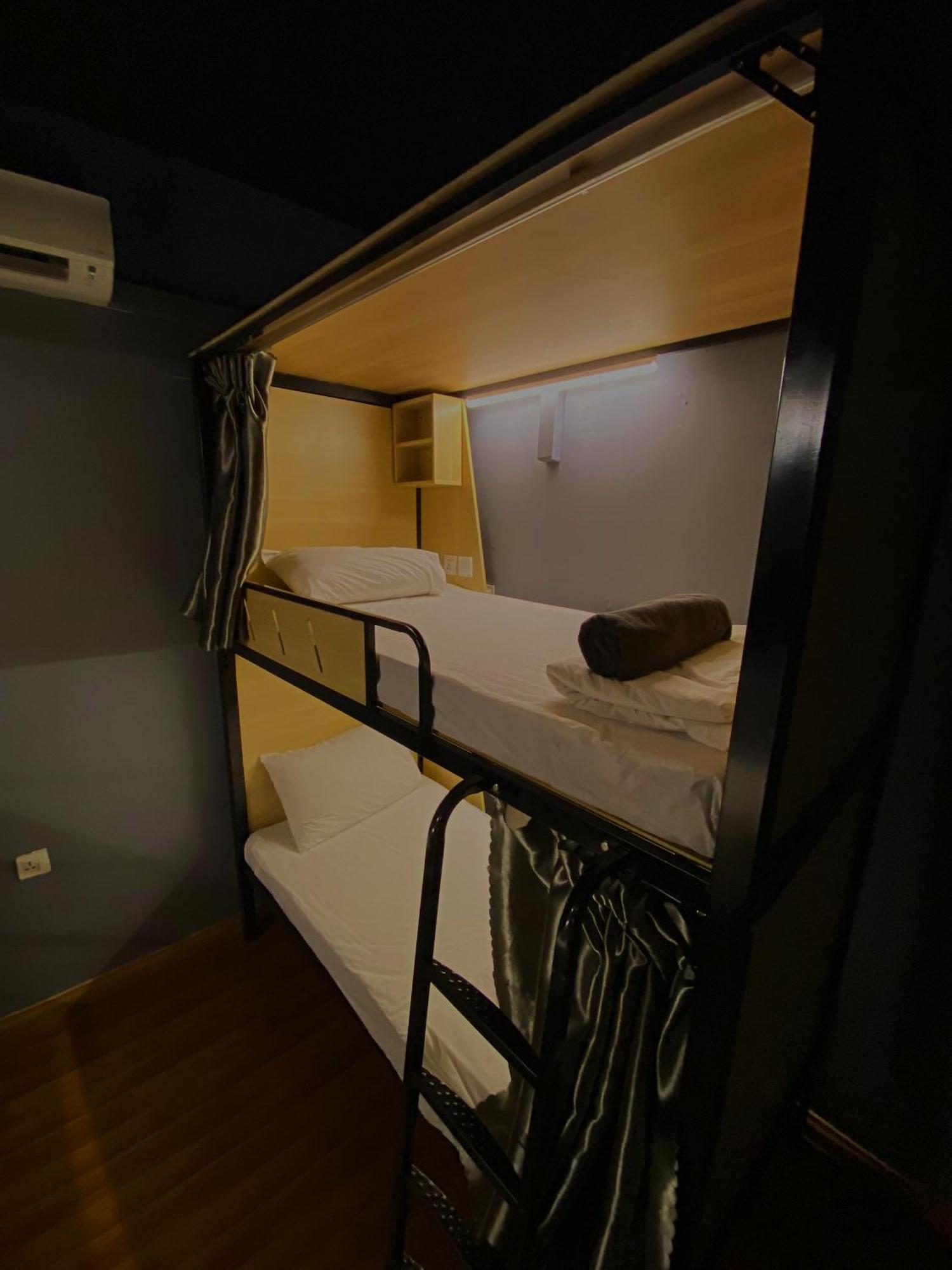 Bed in 4-Bed Mixed Dormitory Room