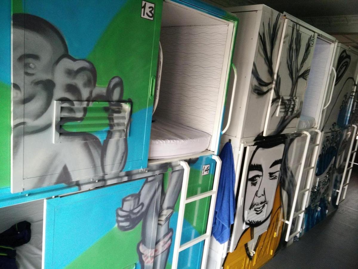 Pod Room
