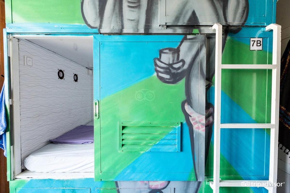 Pod Room