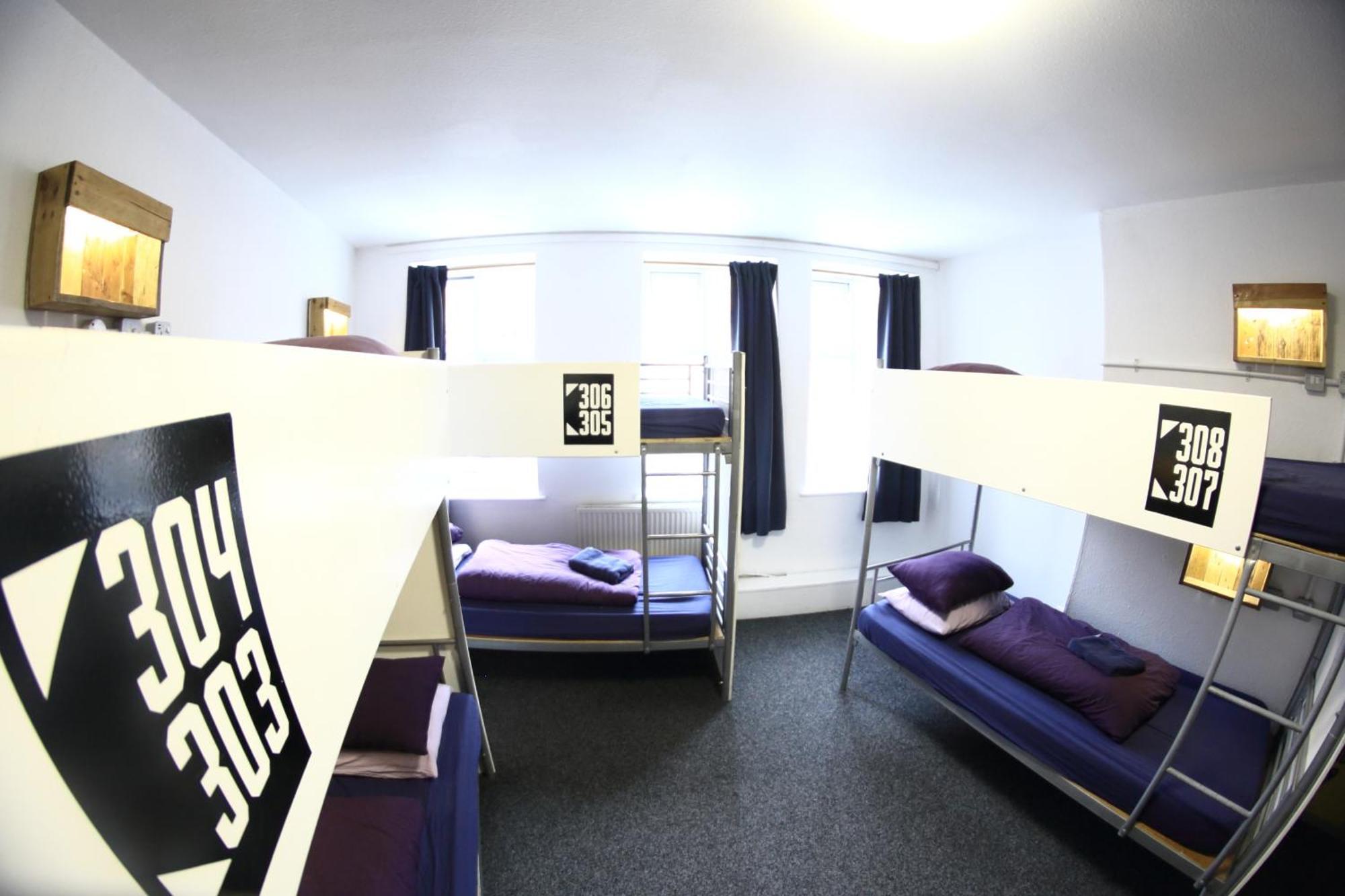 Bed in 8-Bed Mixed Dormitory Room