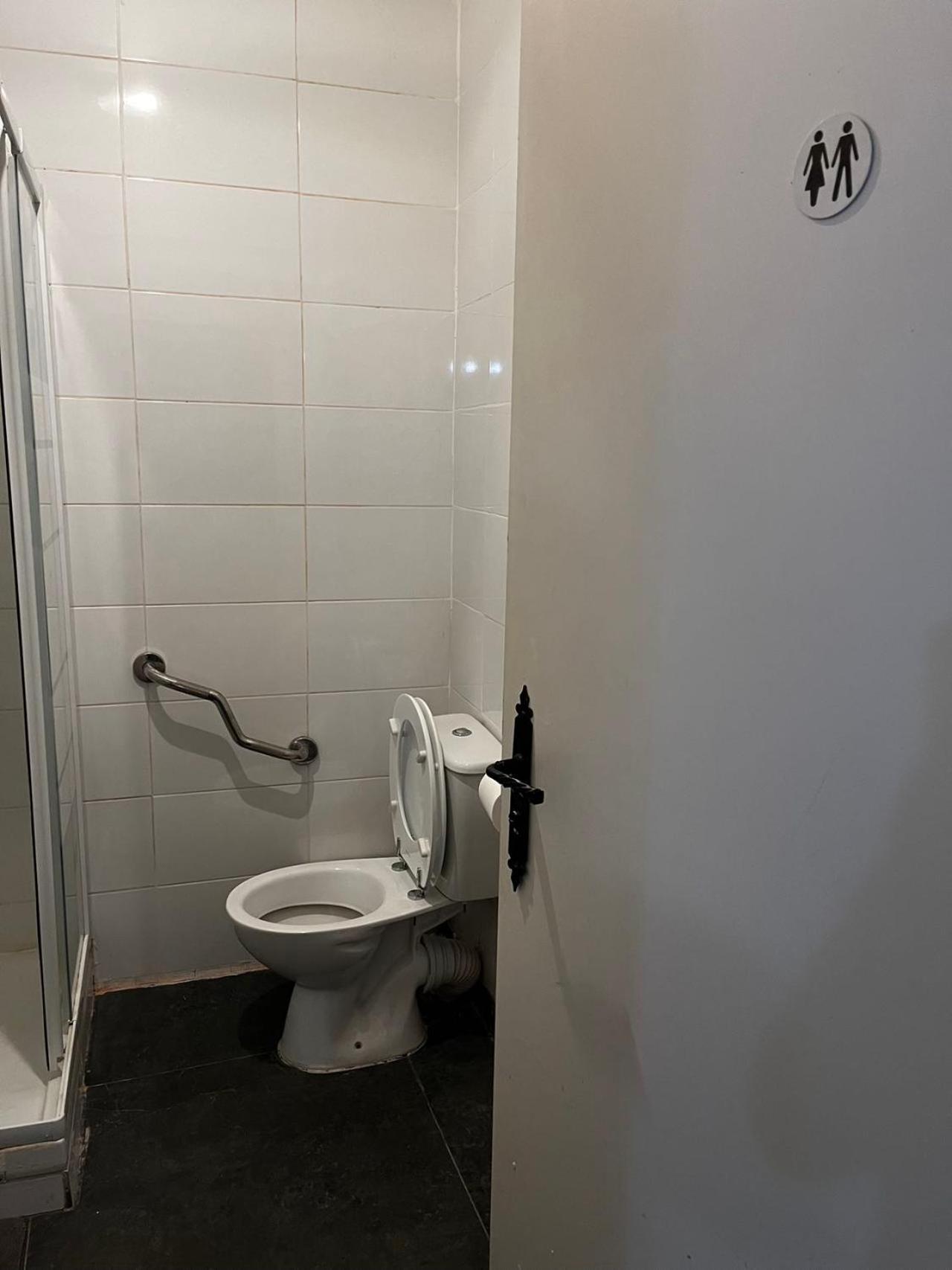 Single Room Shared Shower Toilet,1618784873:JPEG