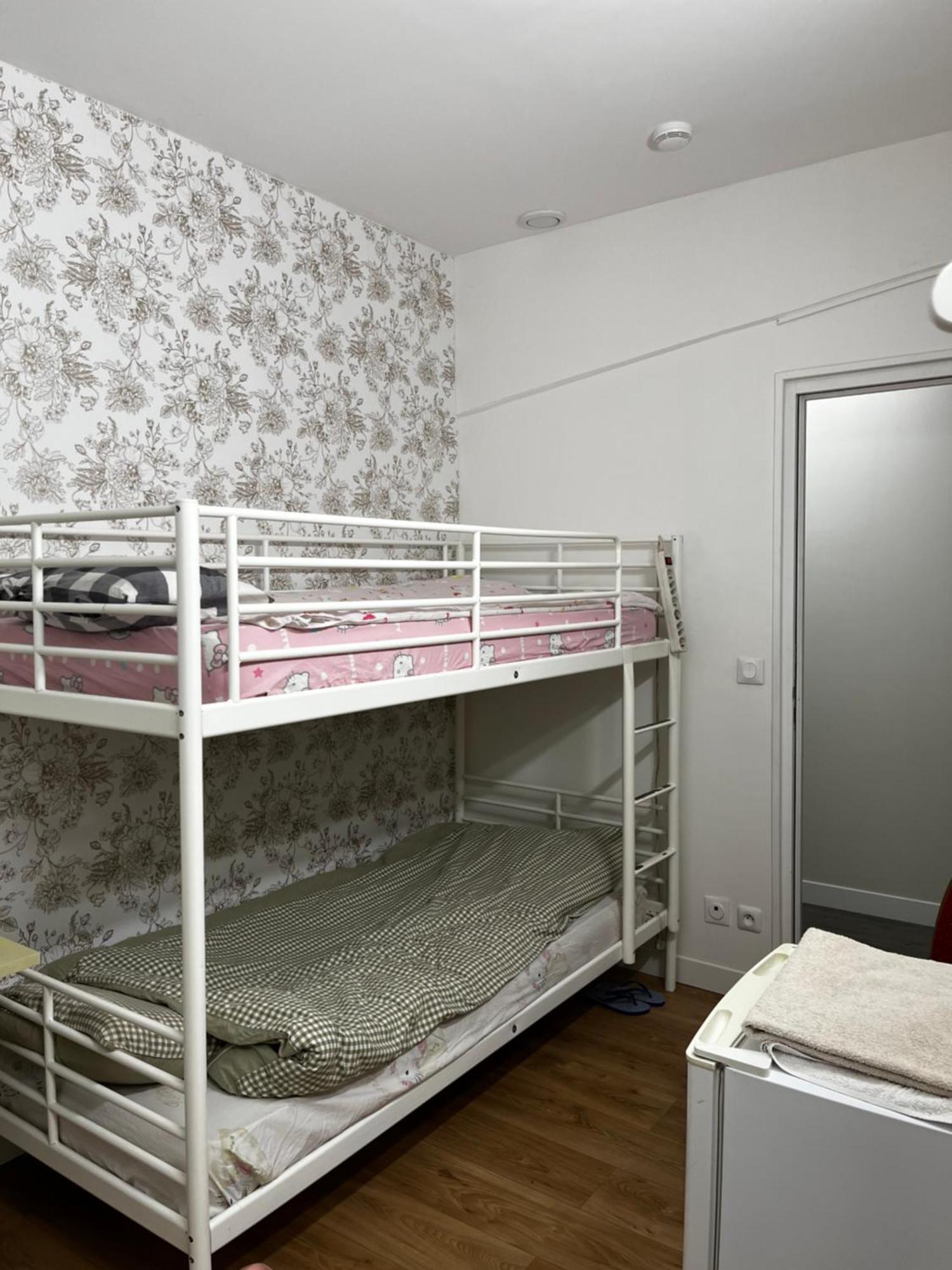 Twin Room with Private Bathroom