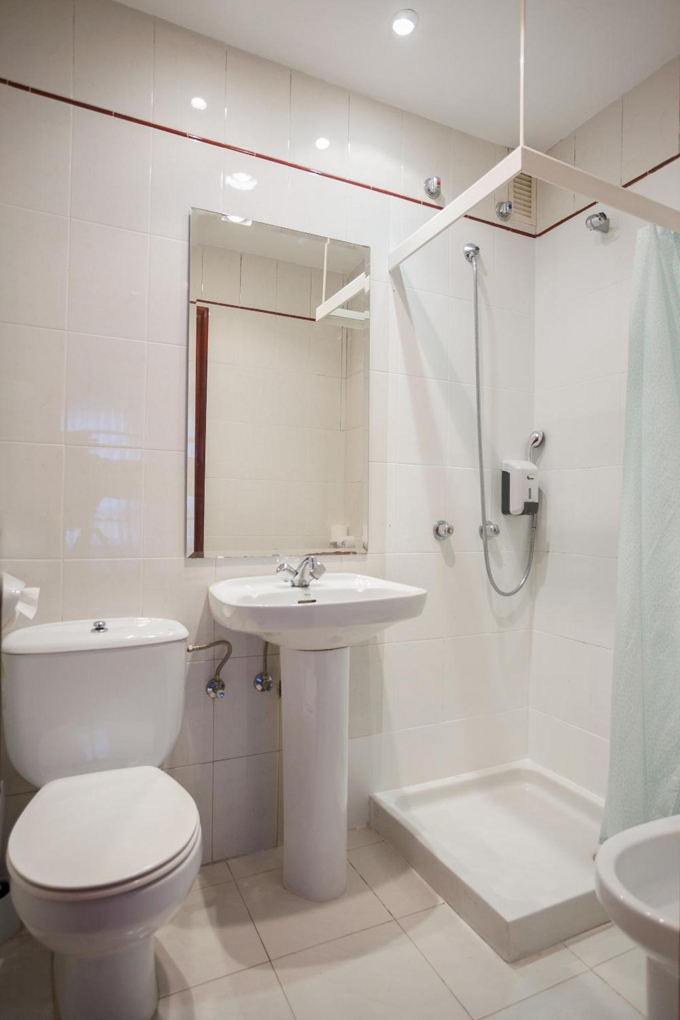Double Room with Bunk Beds and Private Bathroom