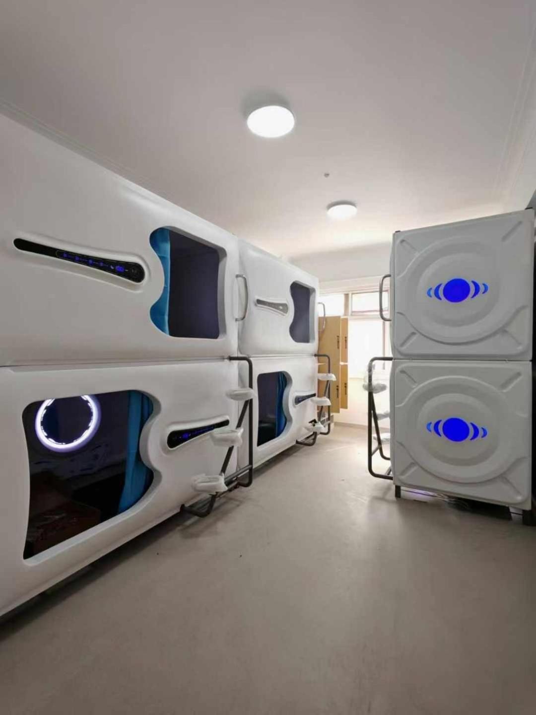 Bunk Bed in Mixed Dormitory Room