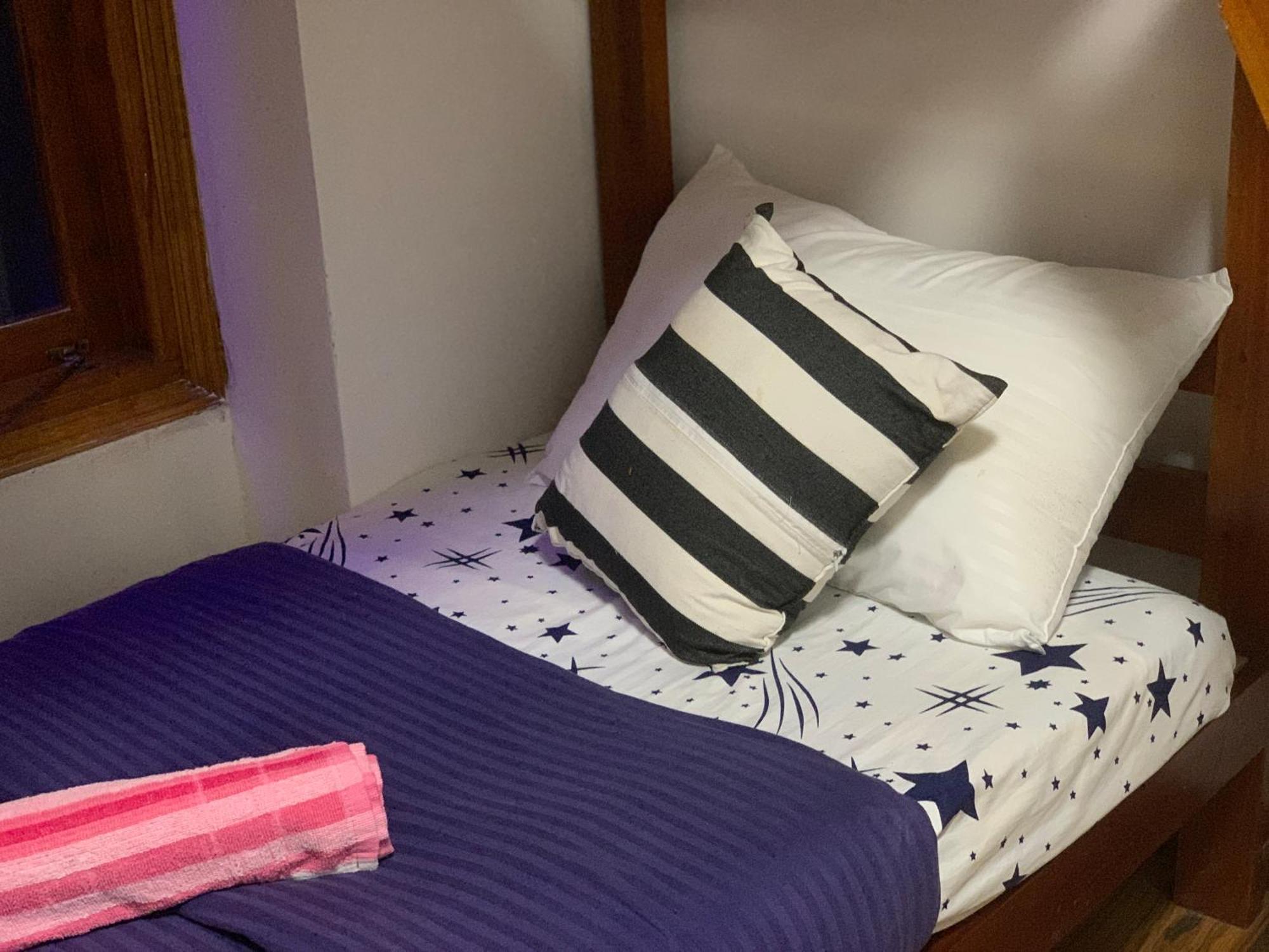 Single Bed Mixed Dormitory Room