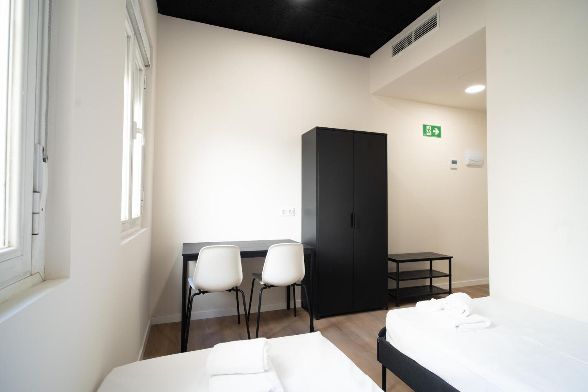 Double Room Private Bathroom