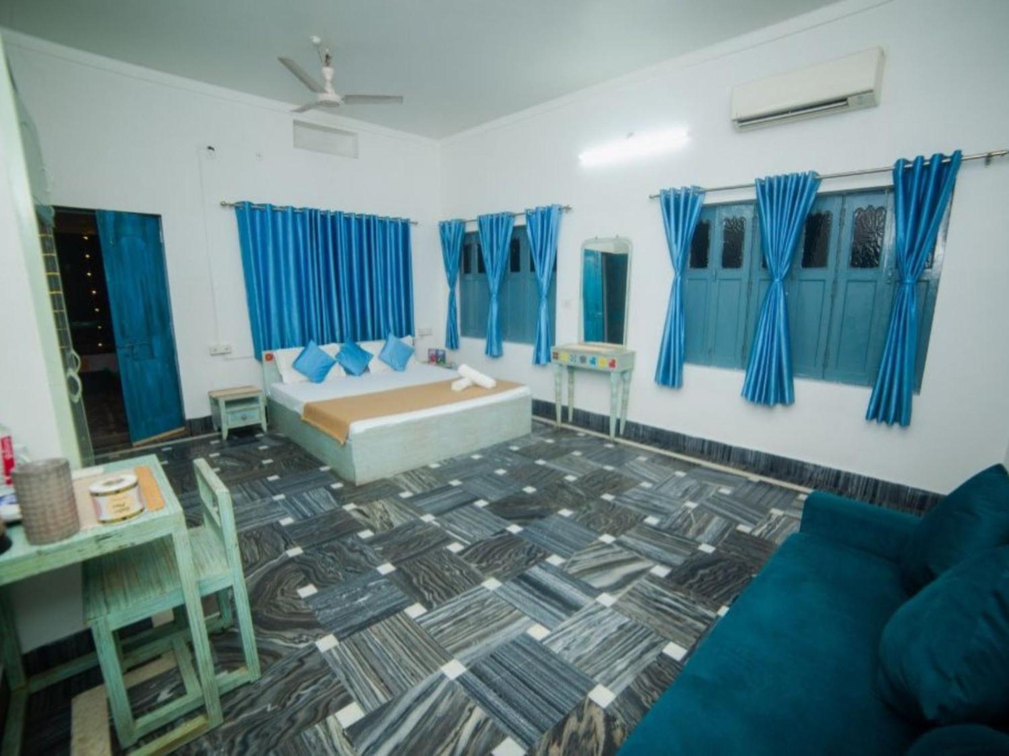 Superior Private Room AC,1627957439:JPEG