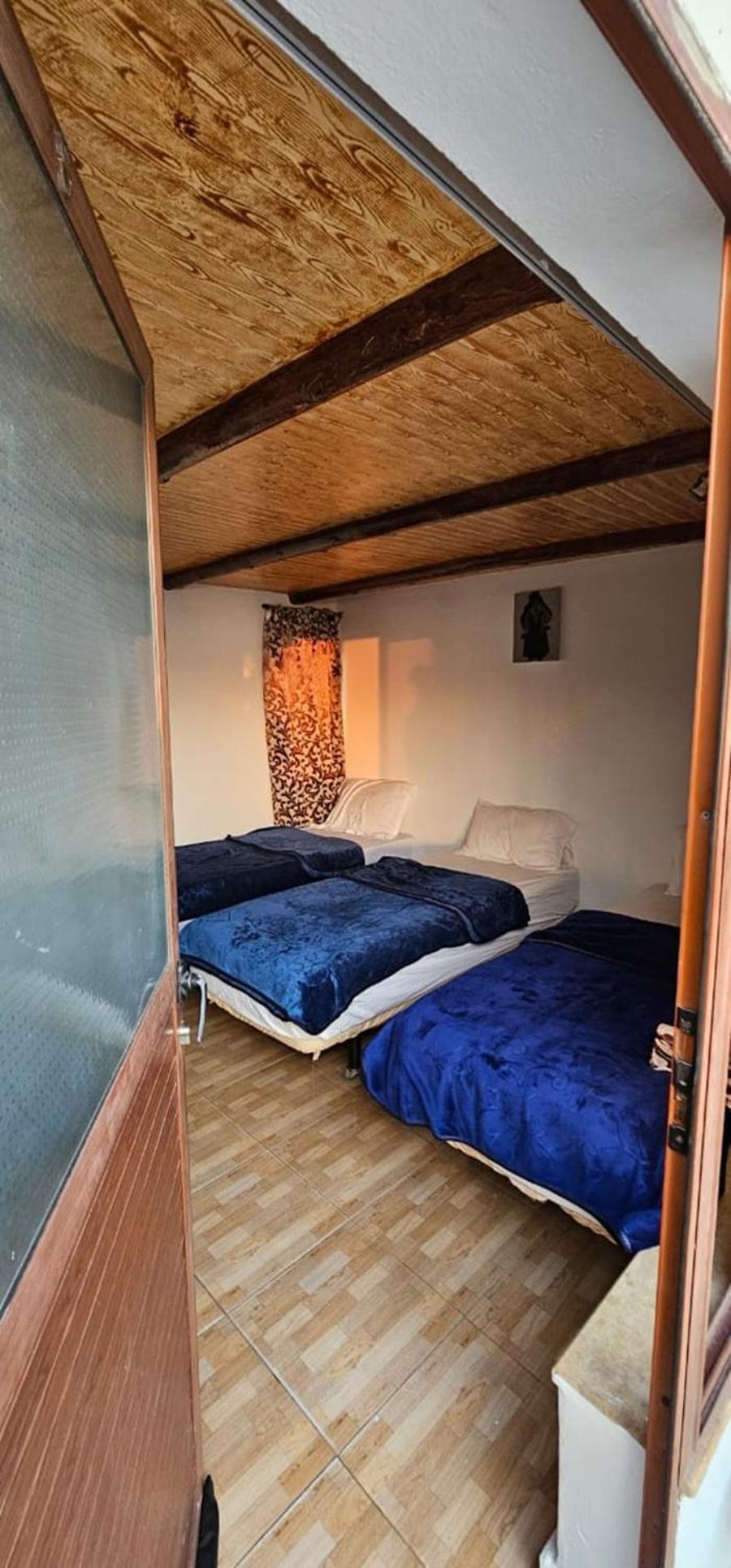Triple Room Private Bathroom,1628427596:JPEG