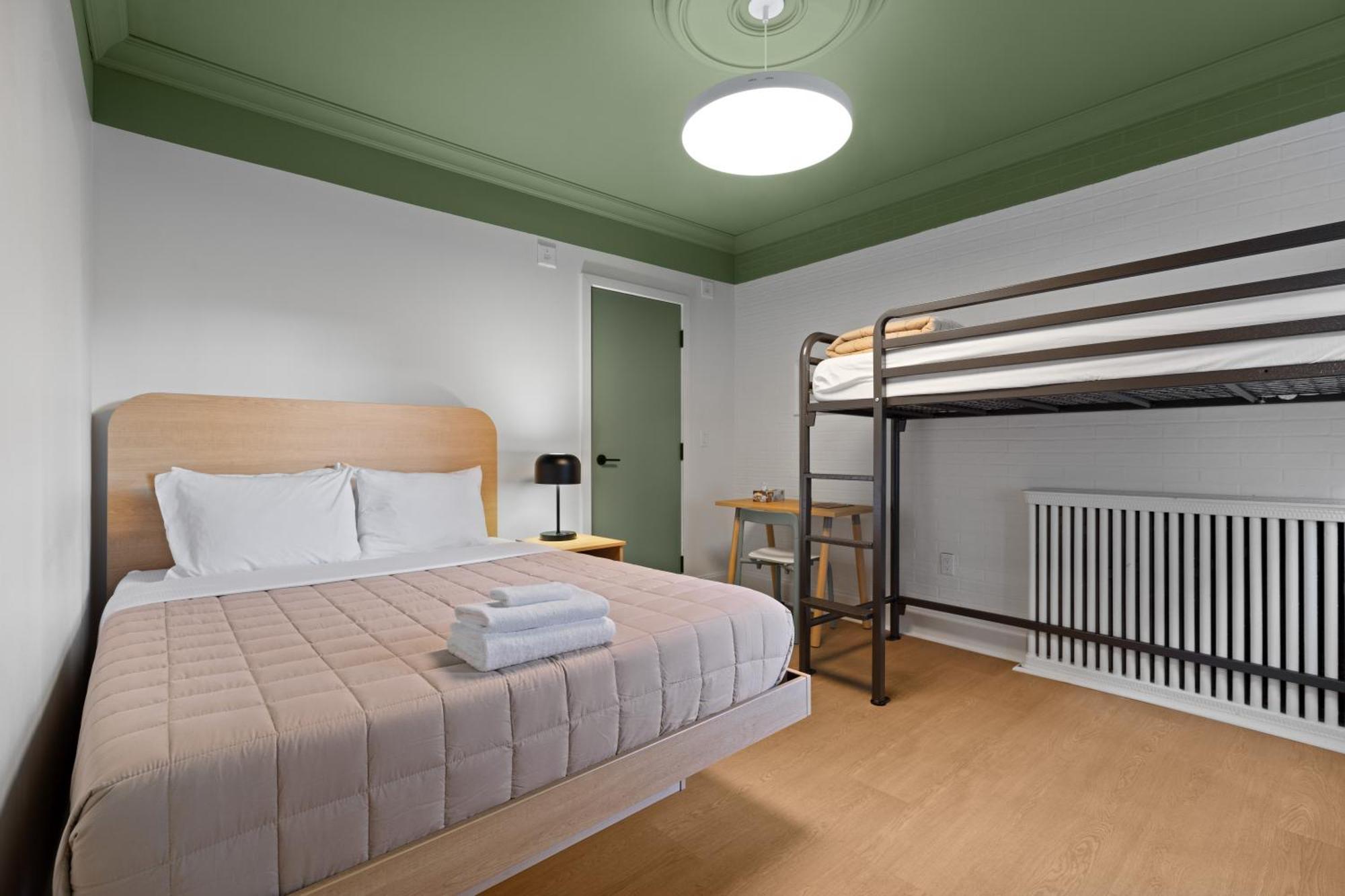 Triple Room with Private Bathroom