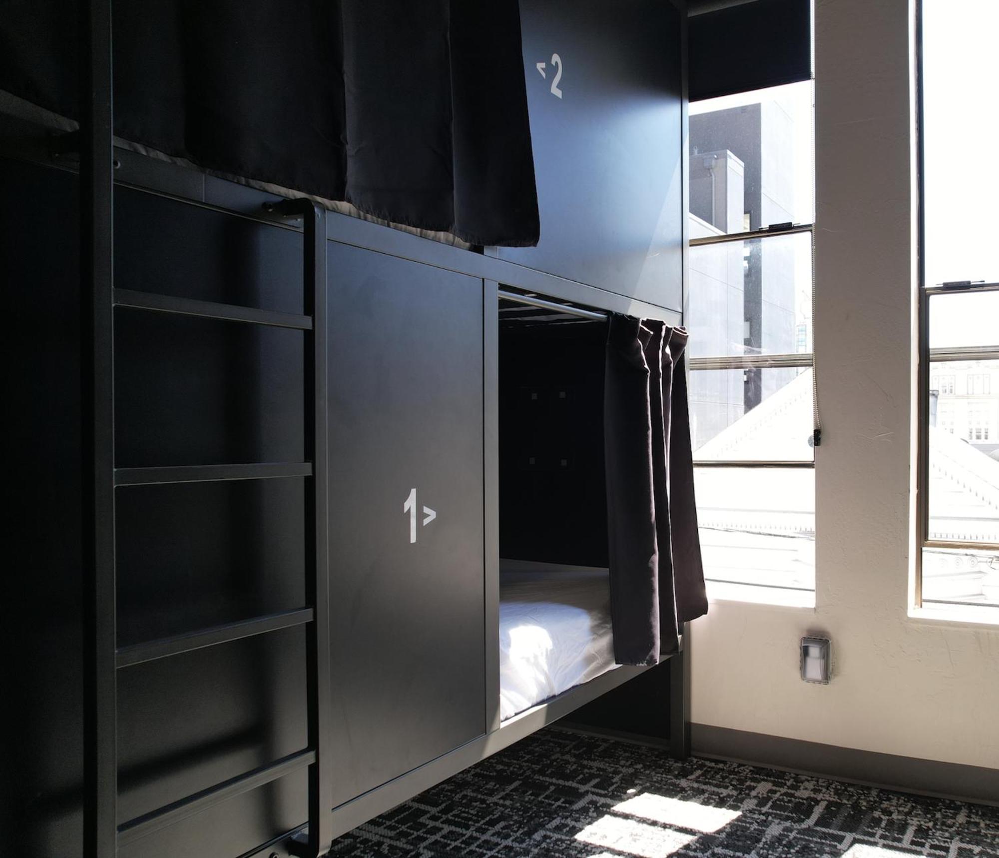 Bunk Bed in Mixed Dormitory Room