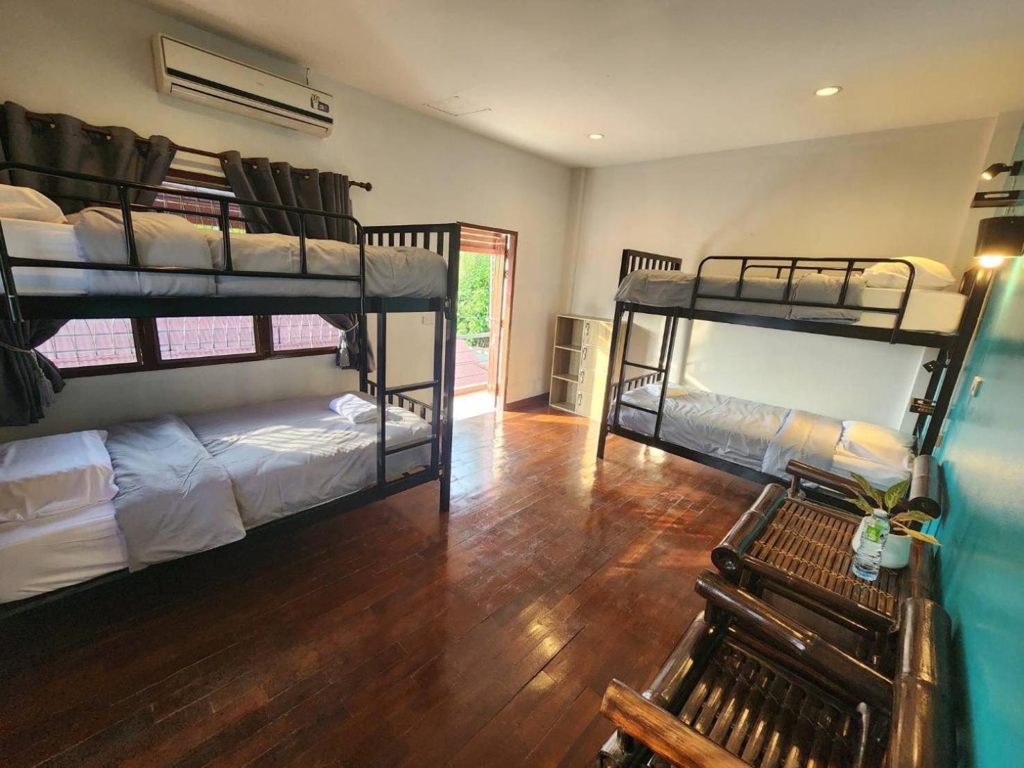 Family Room,1631655388:JPEG