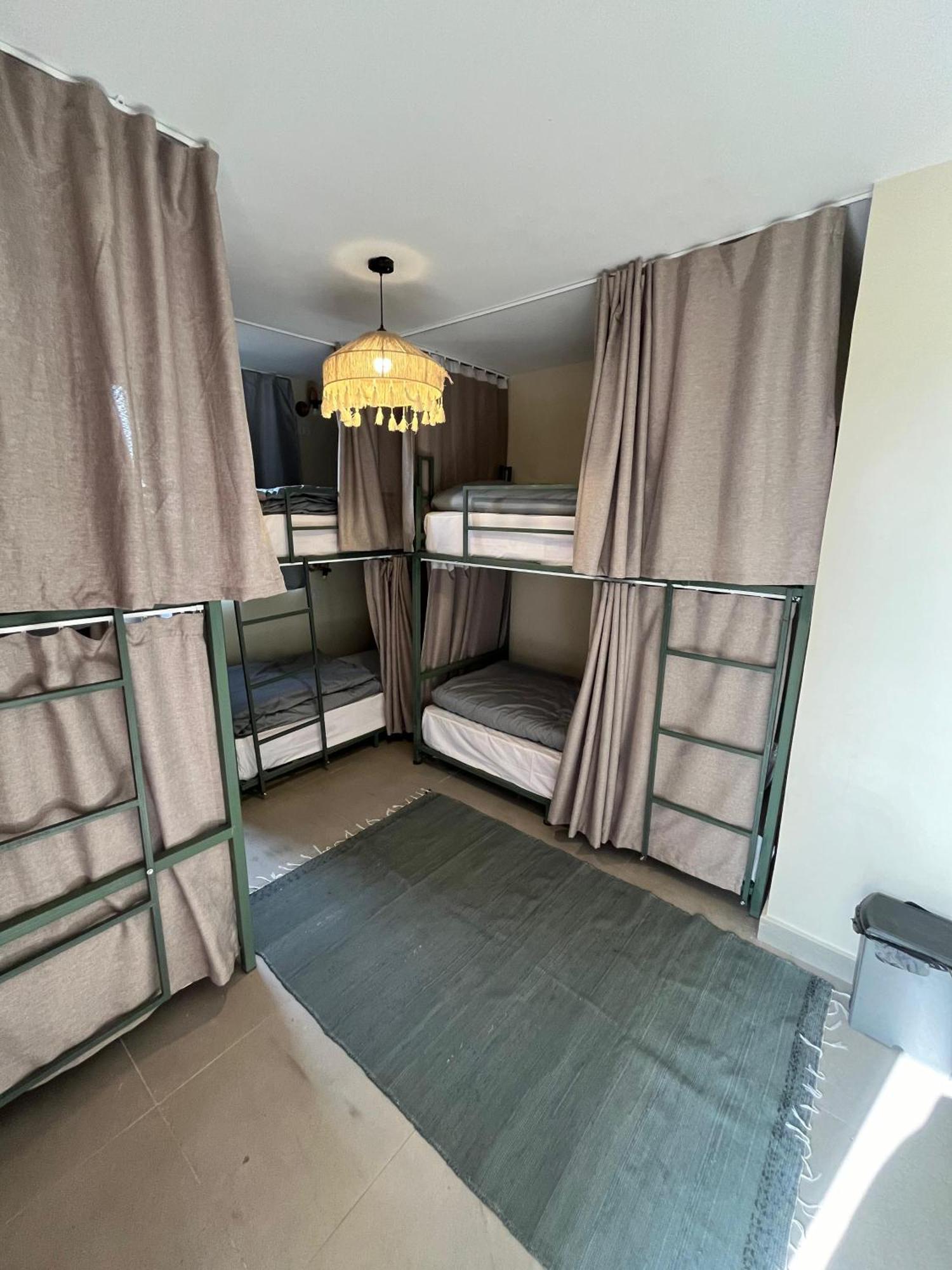 Bed in 6-Bed Mixed Dormitory Room