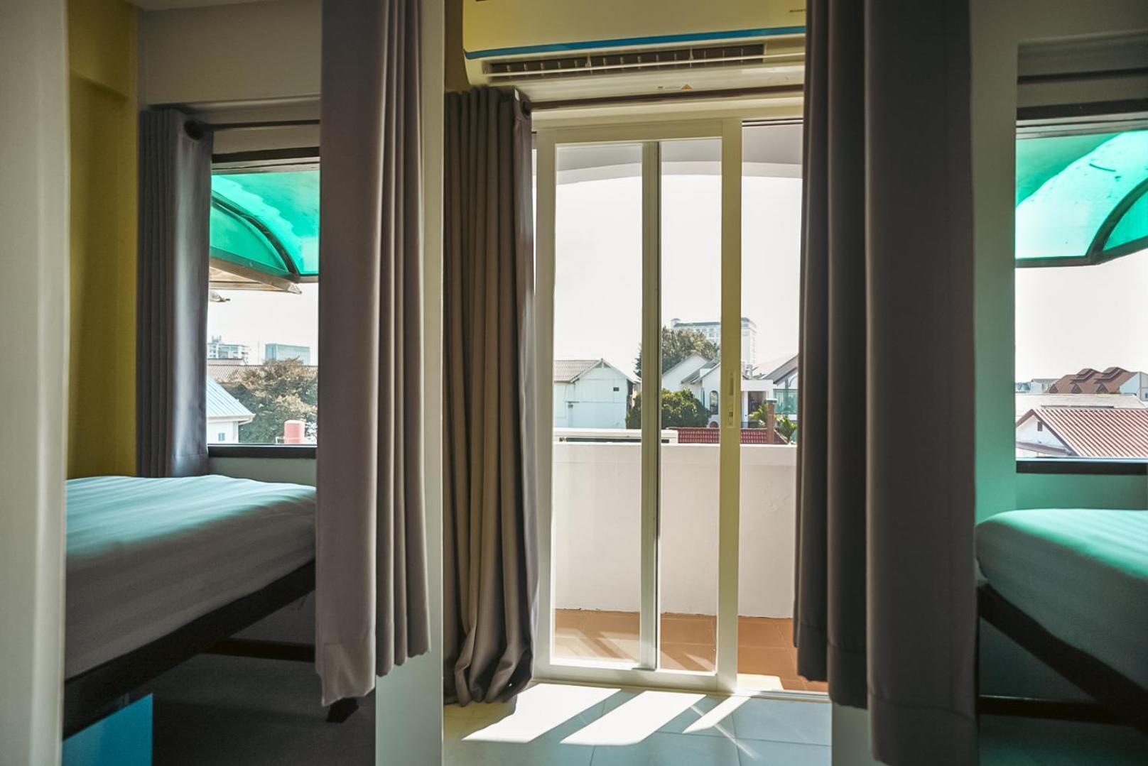 Mixed Dormitory Room