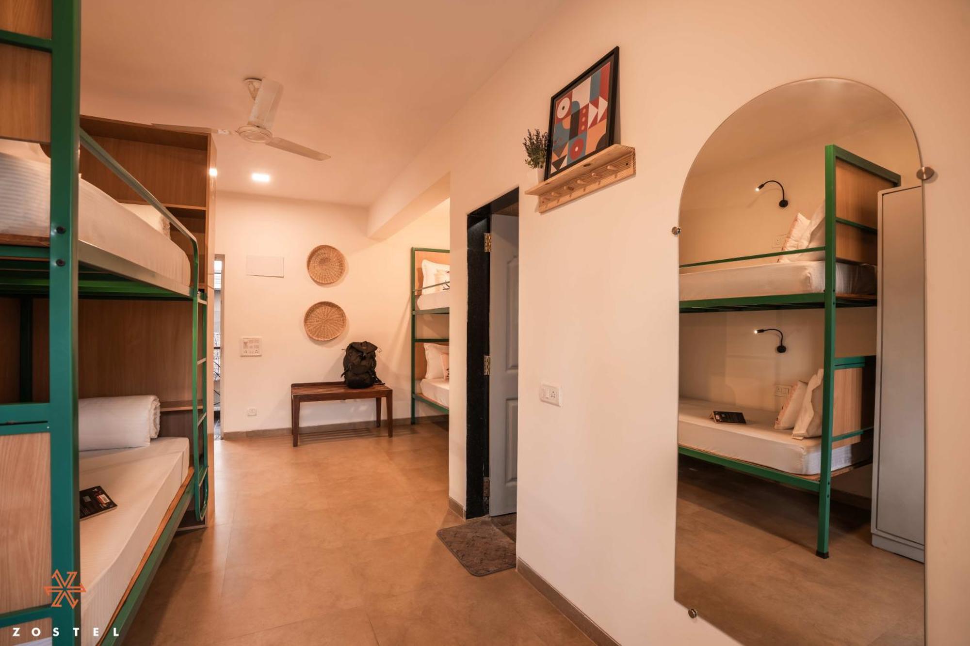 Superior 4 Bed Private Room (with private balcony),1639534151:JPEG