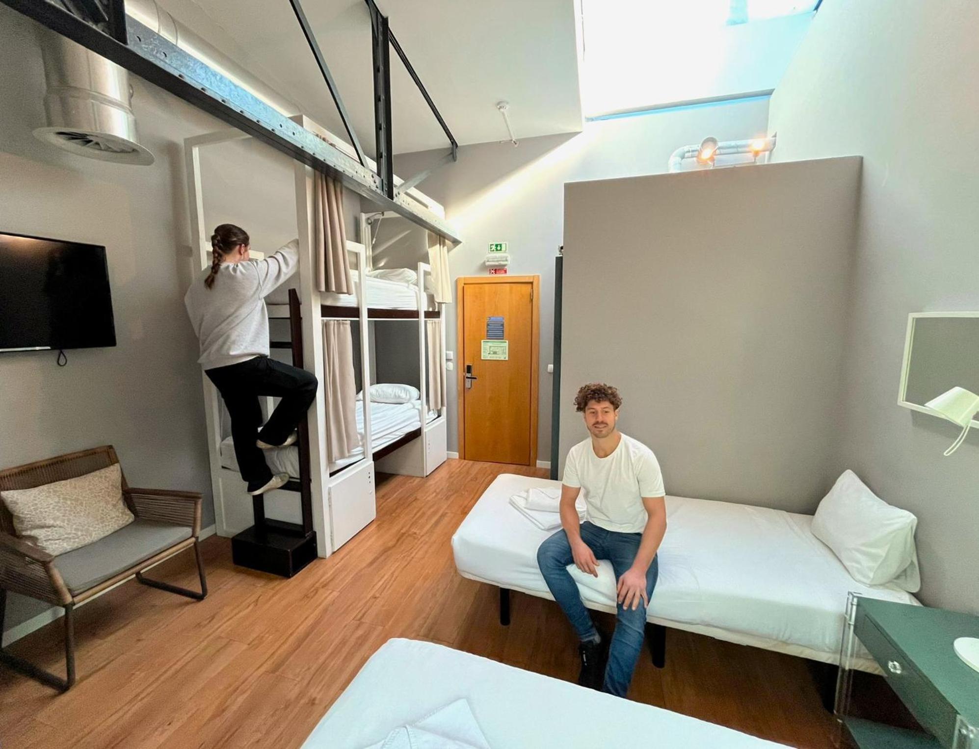 Quadruple Room Private Bathroom
