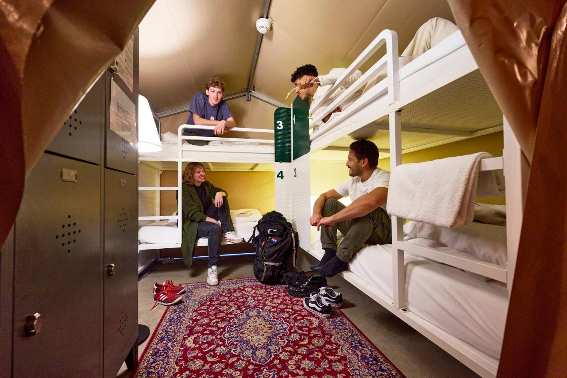 Bed 4-Bed Mixed Tent,1644496332:JPEG