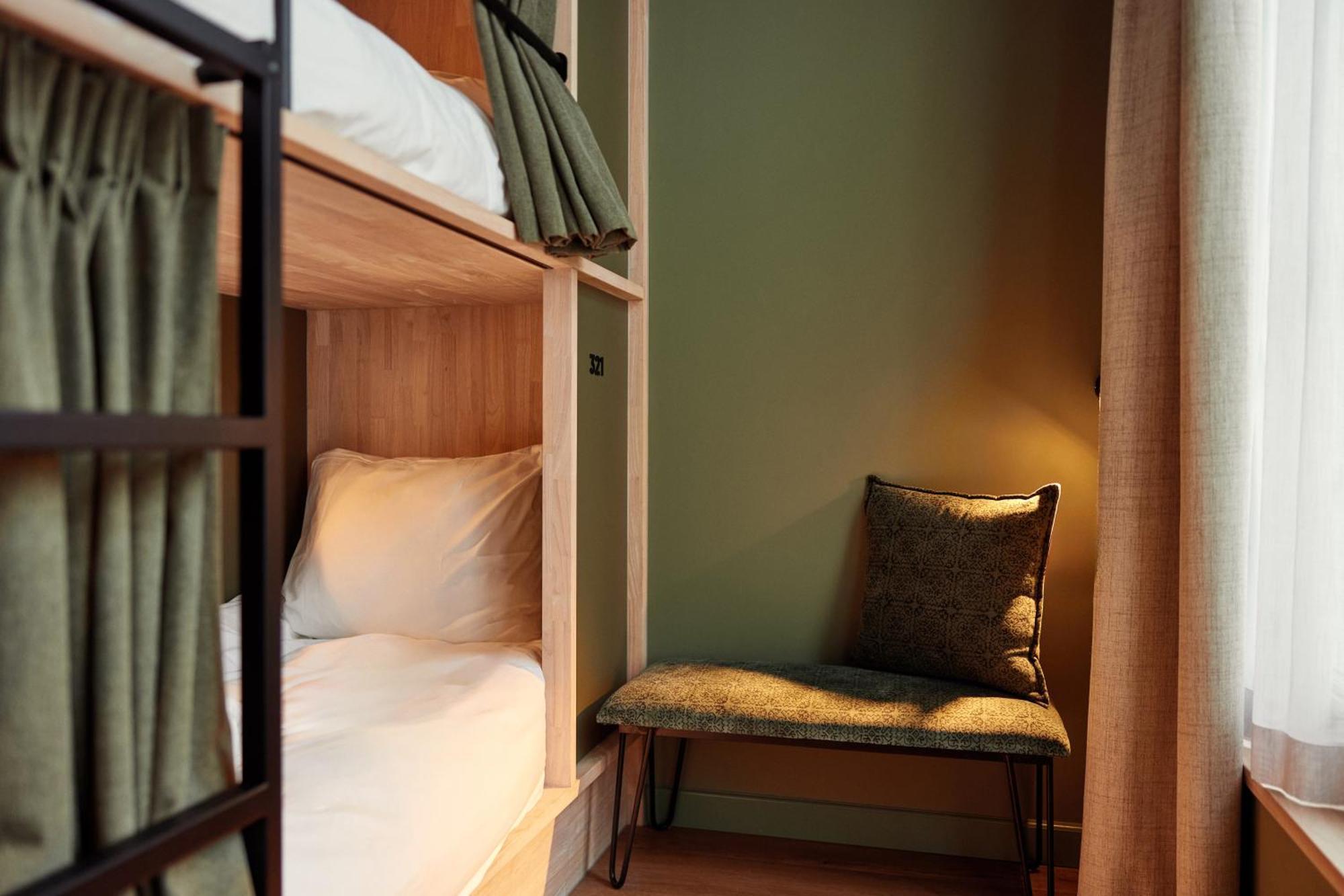 6-Bed Mixed Dormitory Room,1645252900:JPEG