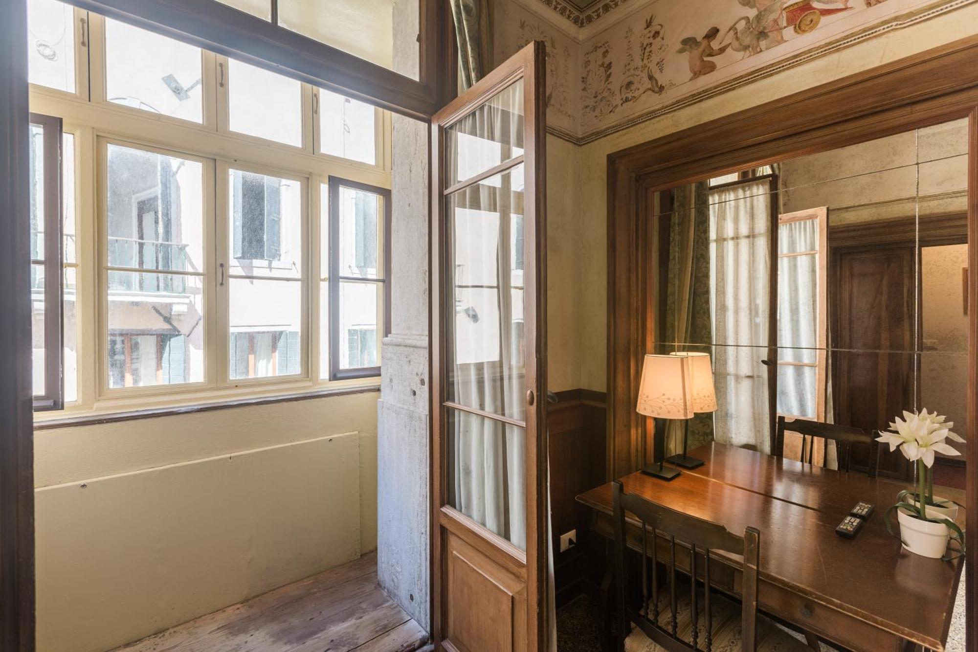 Double Room with Private External Bathroom
