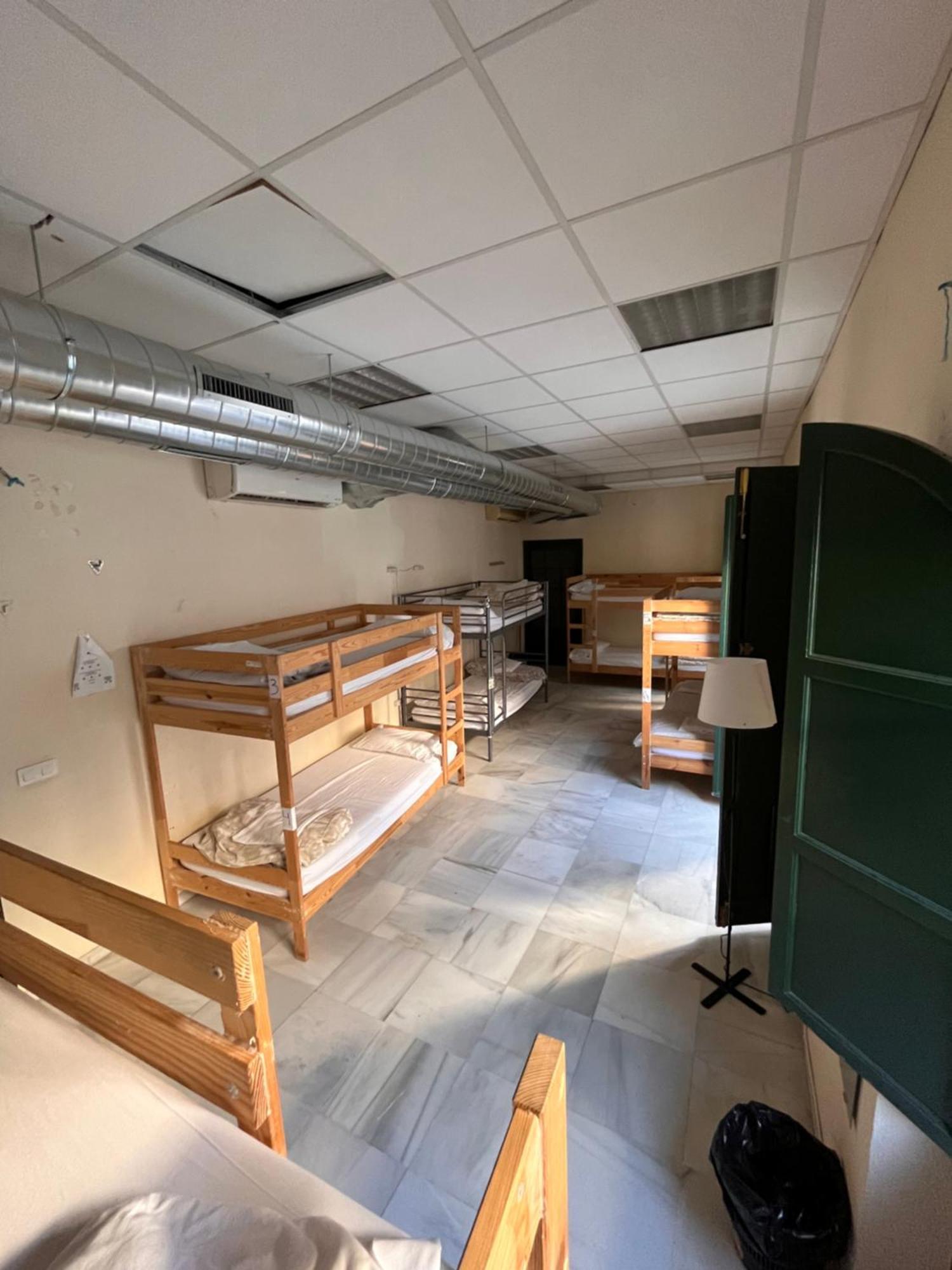 Bed in 10-Bed Mixed Dormitory Room