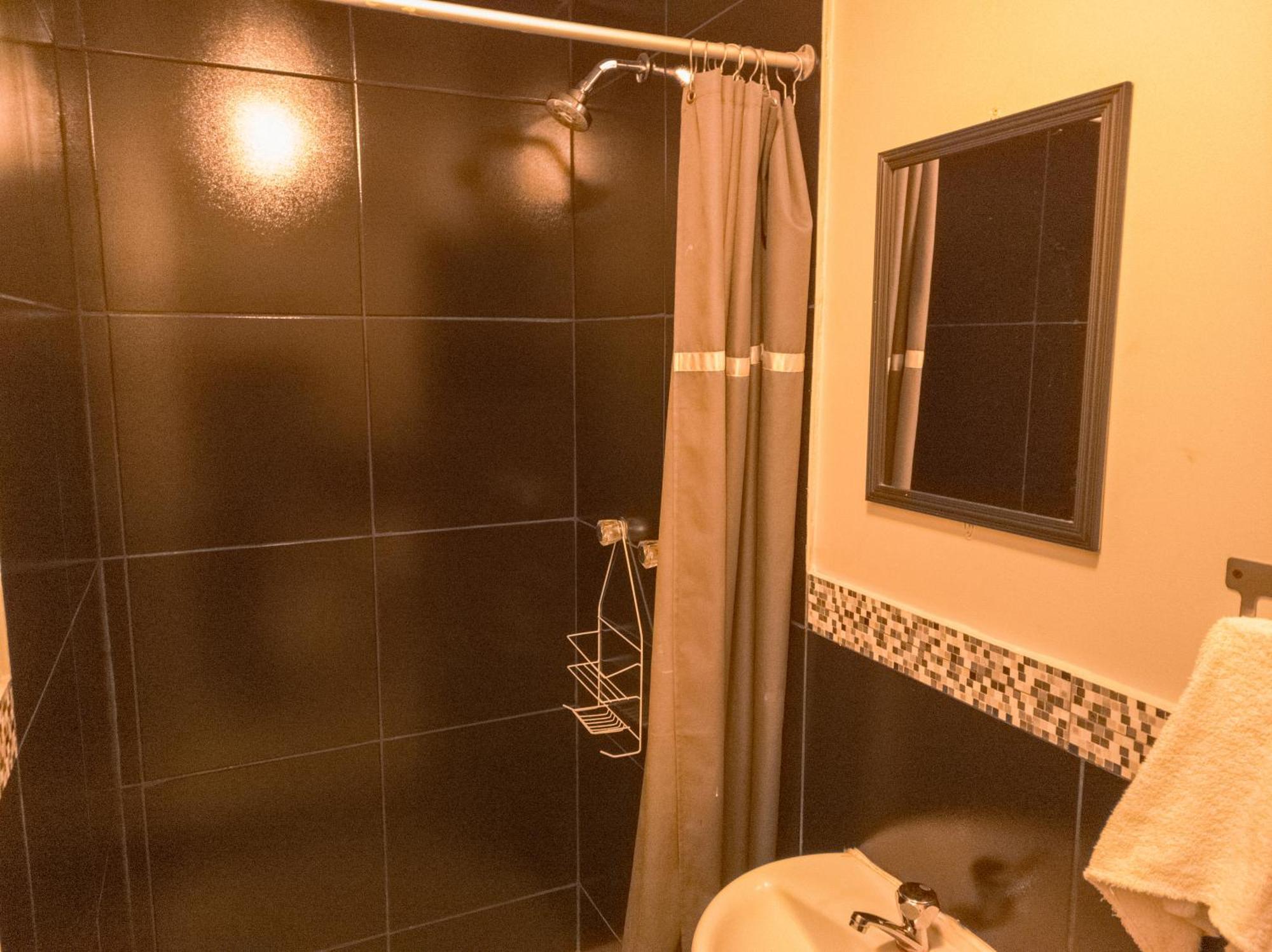 Triple Room,1652766397:JPEG
