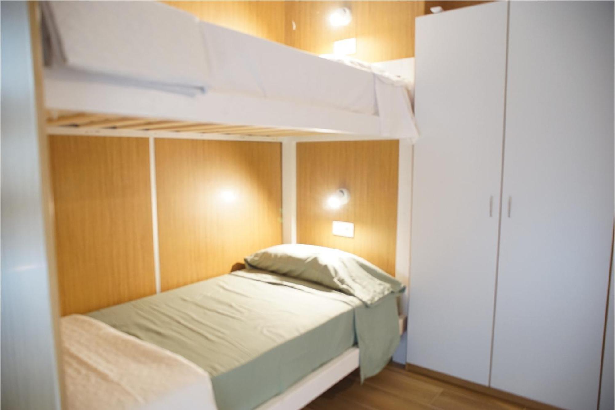 Bed in 4-Bed Mixed Dormitory Room