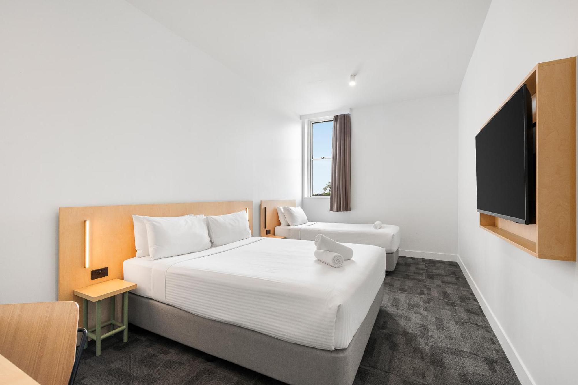 Queen Plus One Ensuite