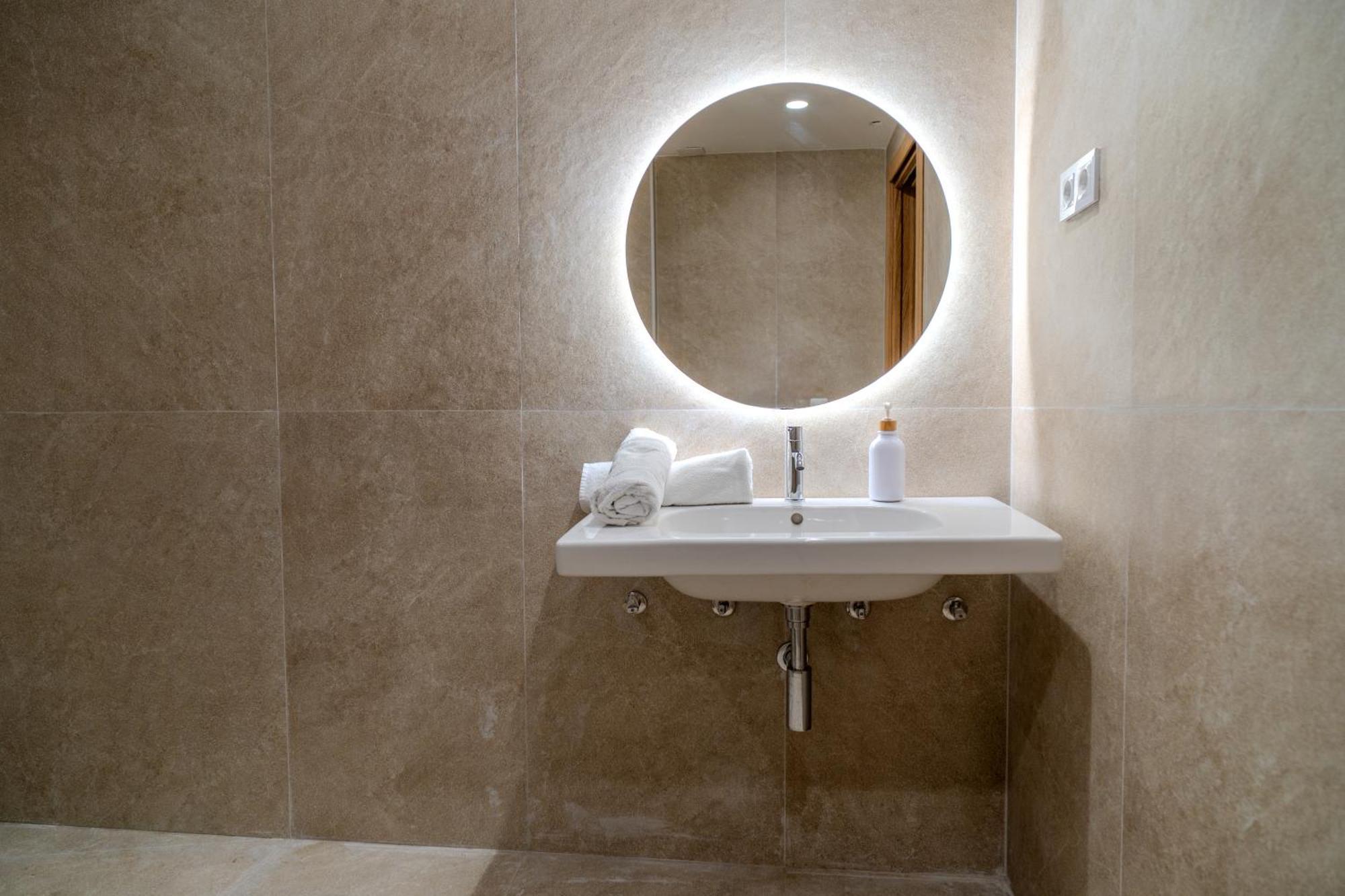 Triple Room External Private Bathroom,1656273515:JPEG