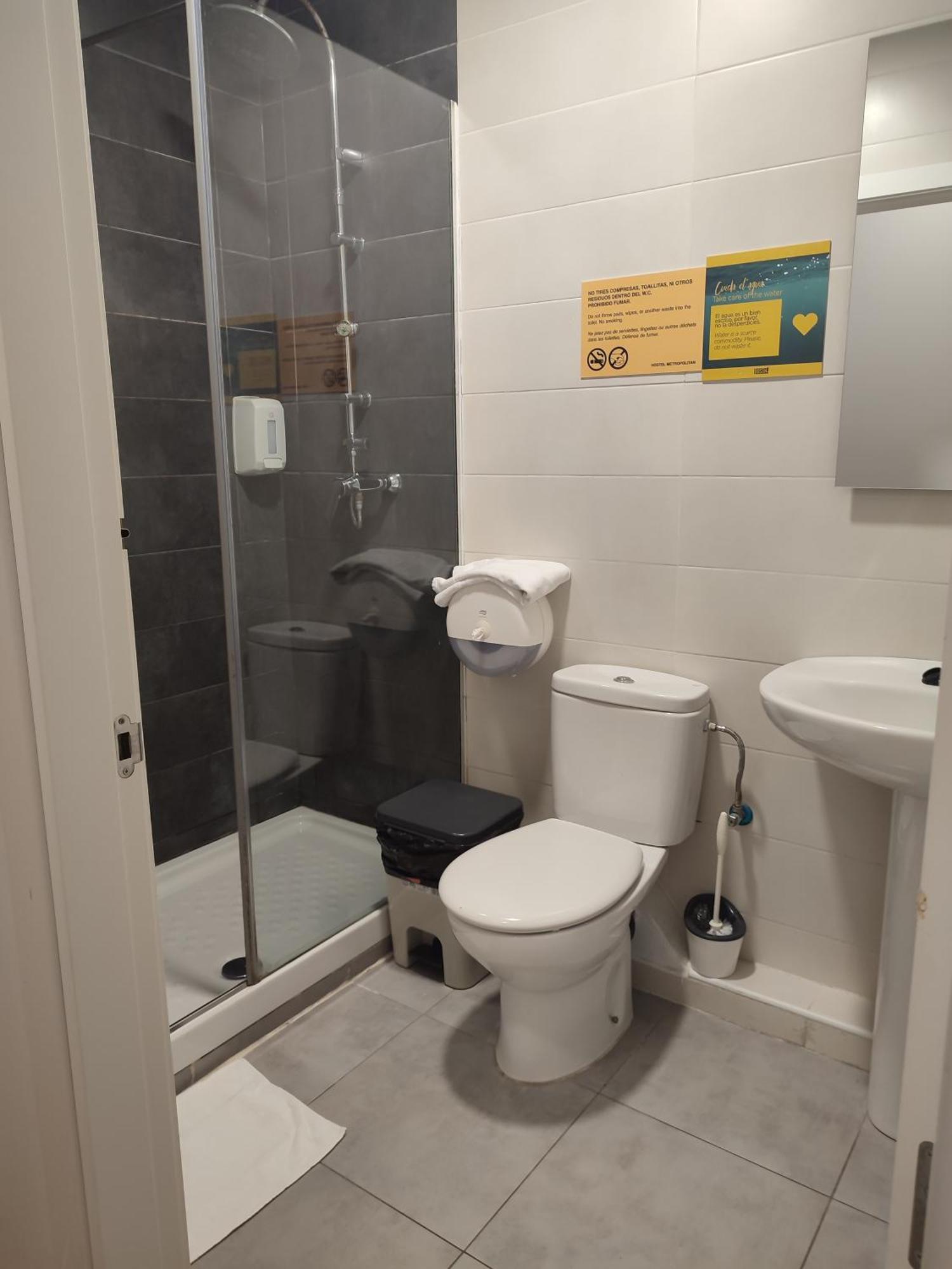 Double Room Private Bathroom,1657193746:JPEG