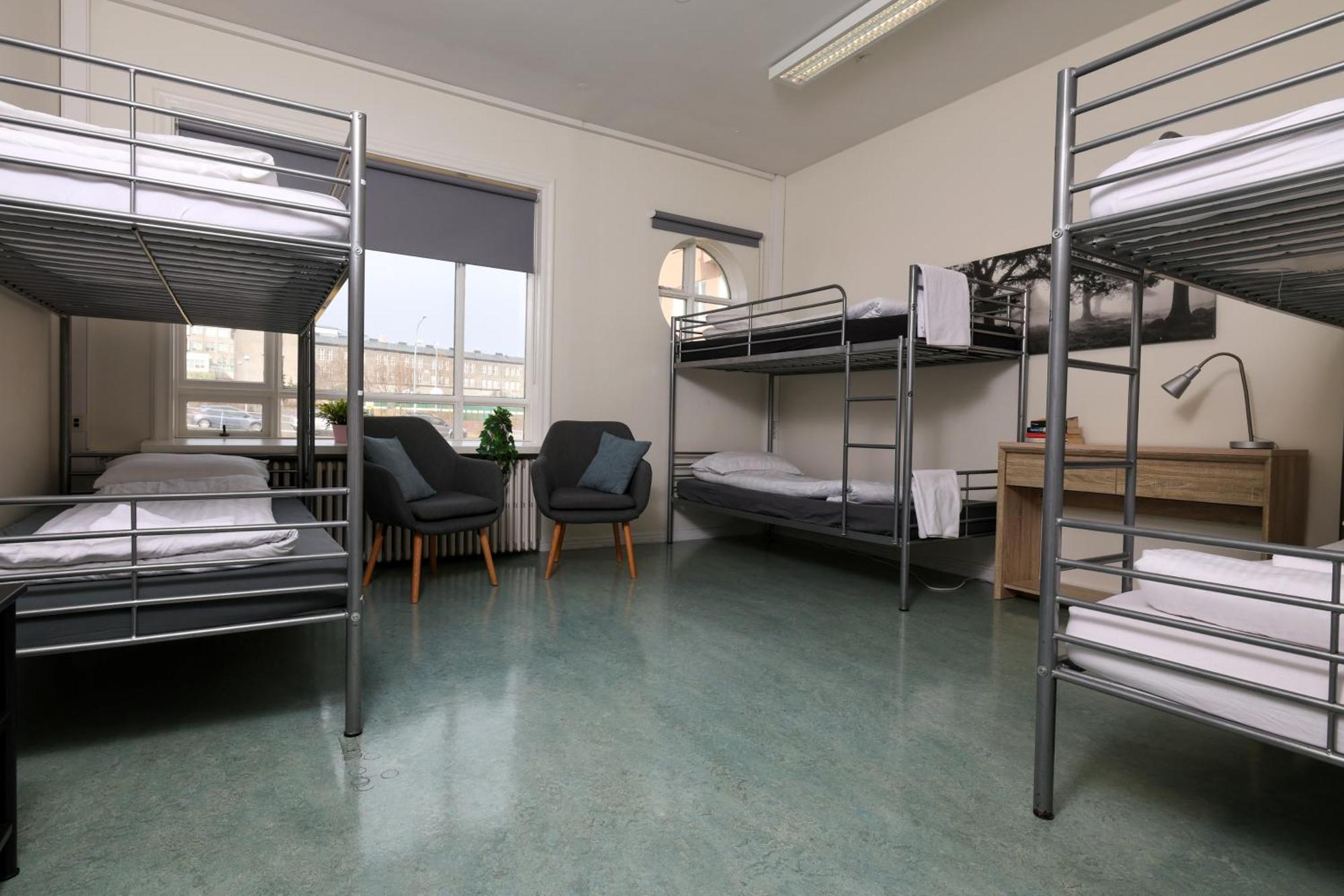 6-Bed Mixed Dormitory Room