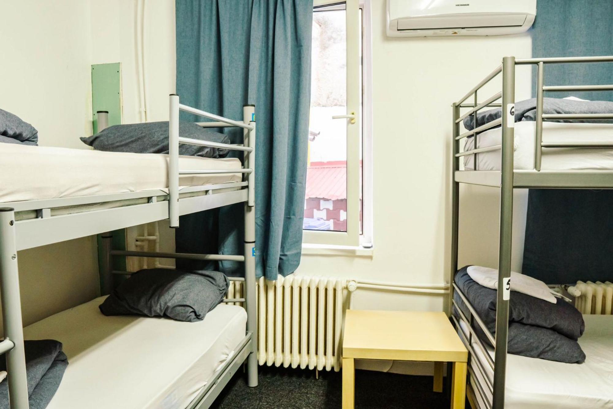 Bed in 4-Bed Male Dormitory Room,1660419070:JPEG