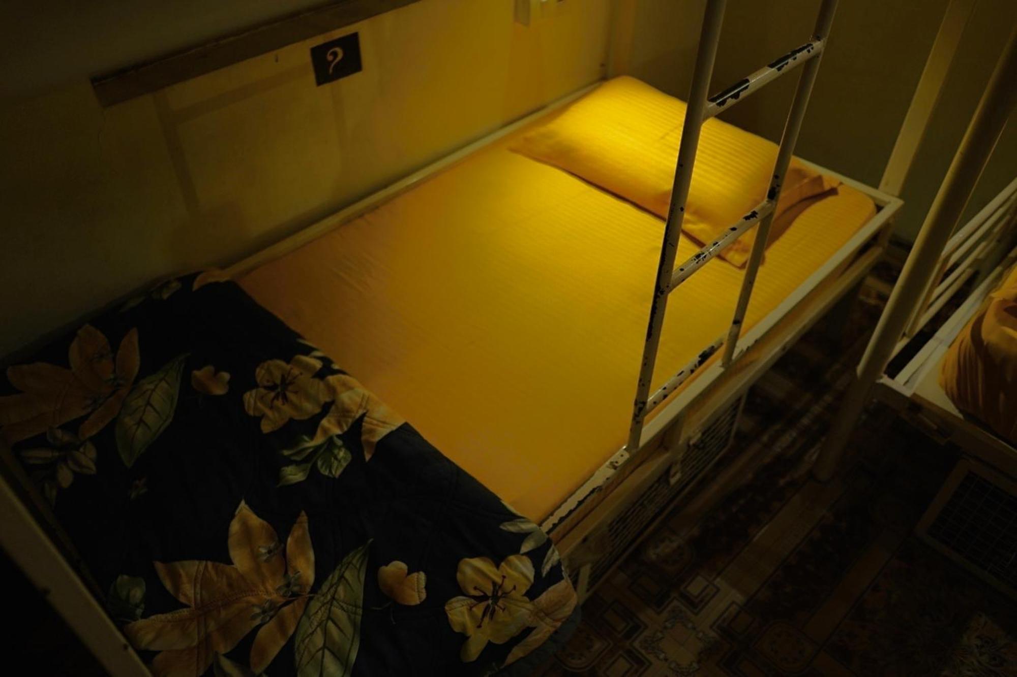 Bed in 7-Bed Mixed Dormitory Room