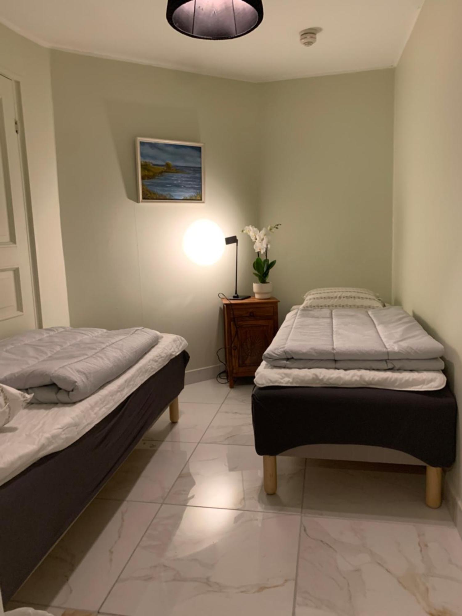 Twin Room,1664662413:JPEG