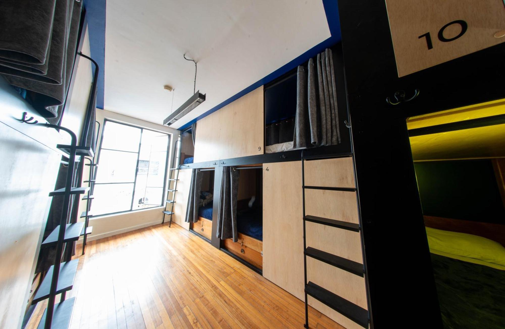 Bed 10-Bed Mixed Dormitory Room