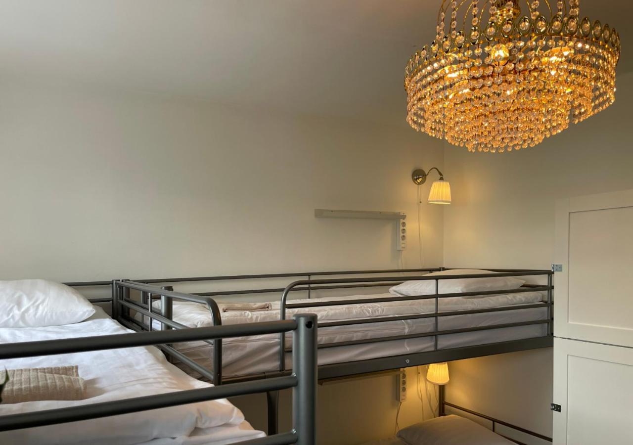 Single Bed 6-Bed Dormitory Room