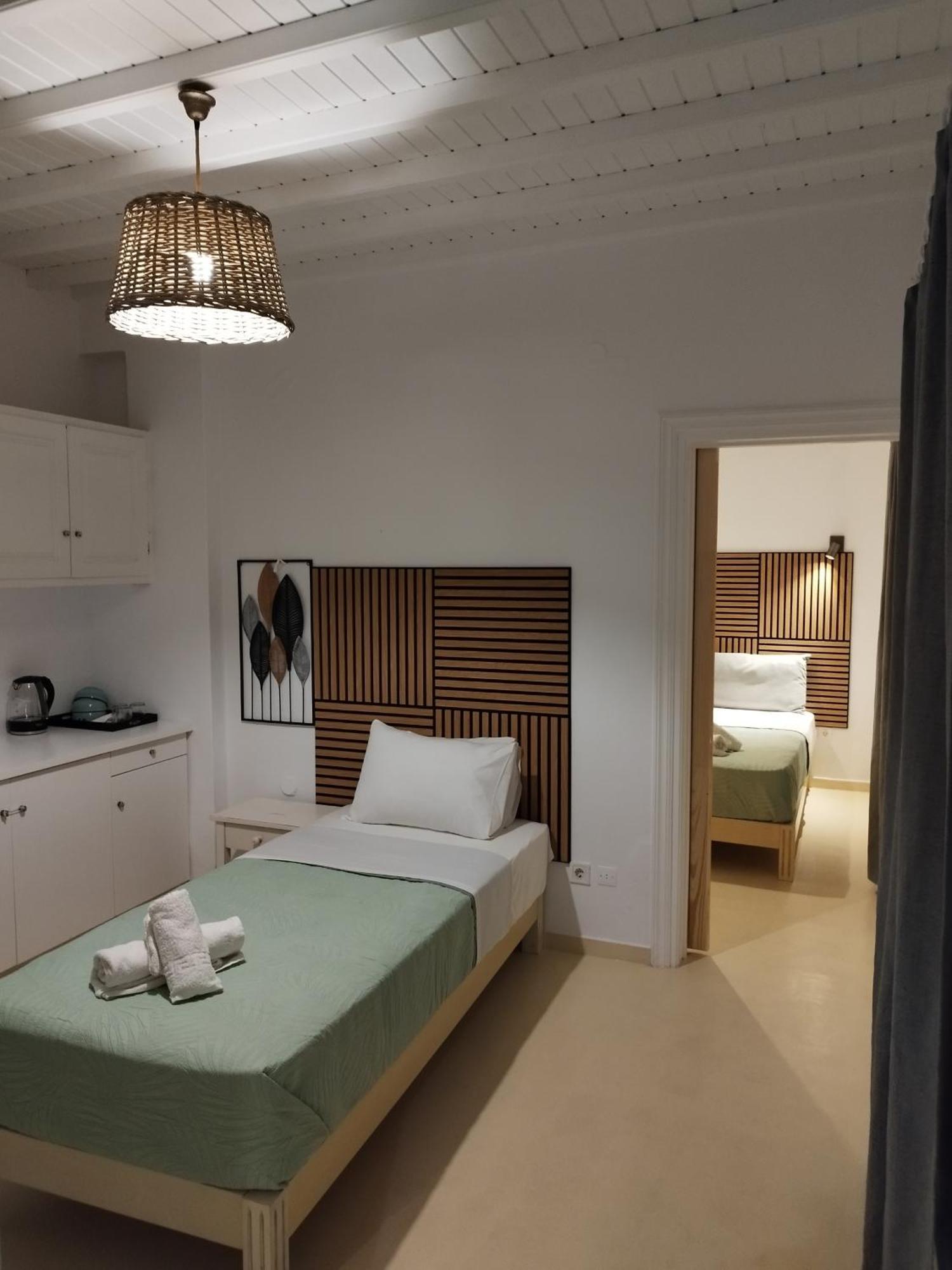 Basic Triple Room,1677883664:JPEG