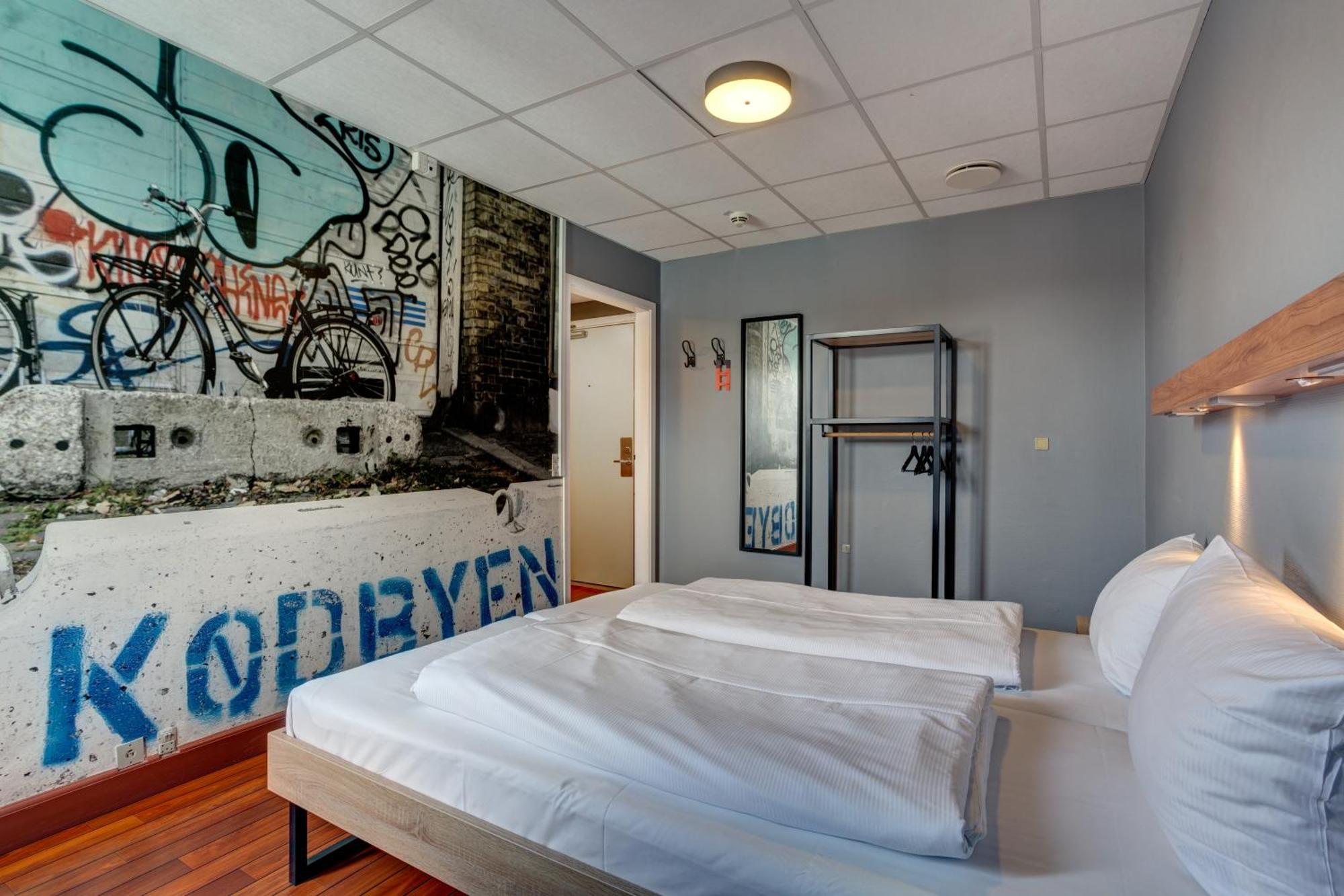 Twin Room,1730044099:JPEG