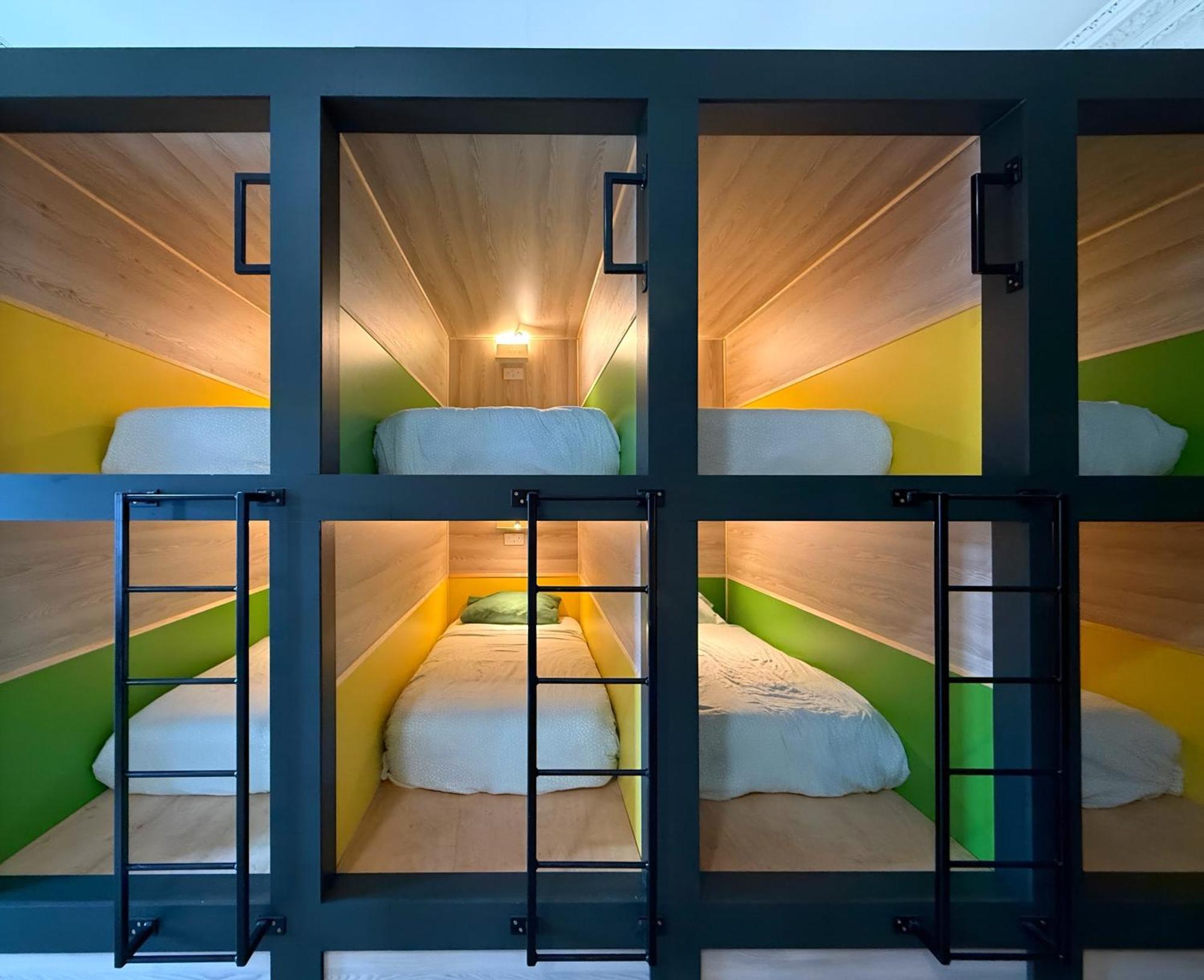 Mixed Dormitory Room