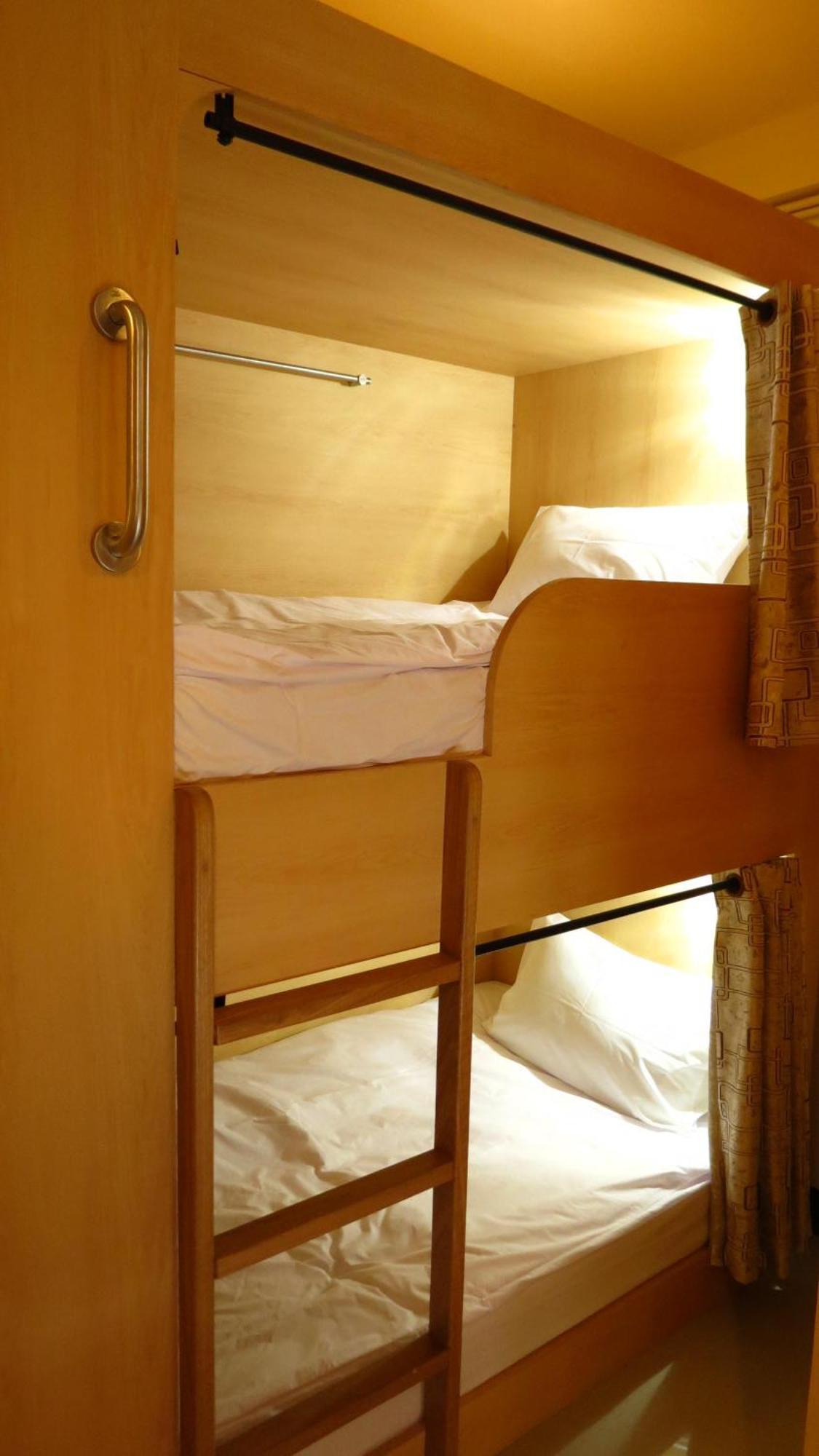 Bed in 6-Bed Female Dormitory Room,1699543779:JPEG