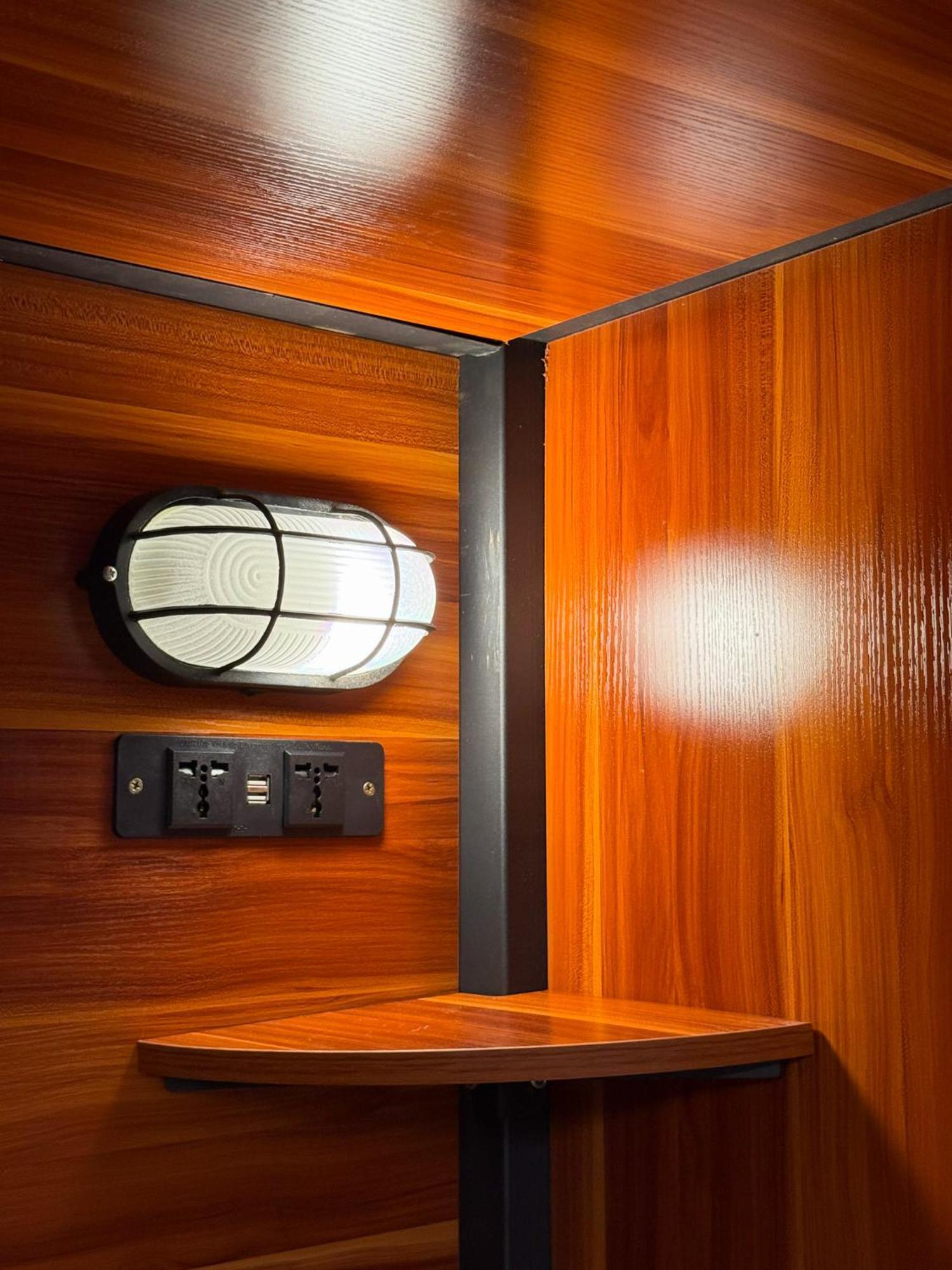 Single Bed Mixed Dormitory Room