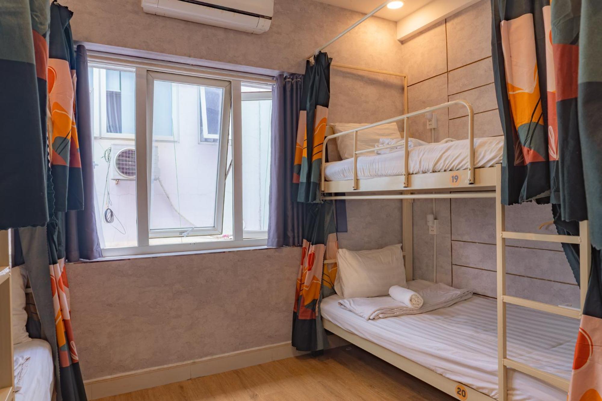 Bed in 6-Bed Mixed Dormitory Room