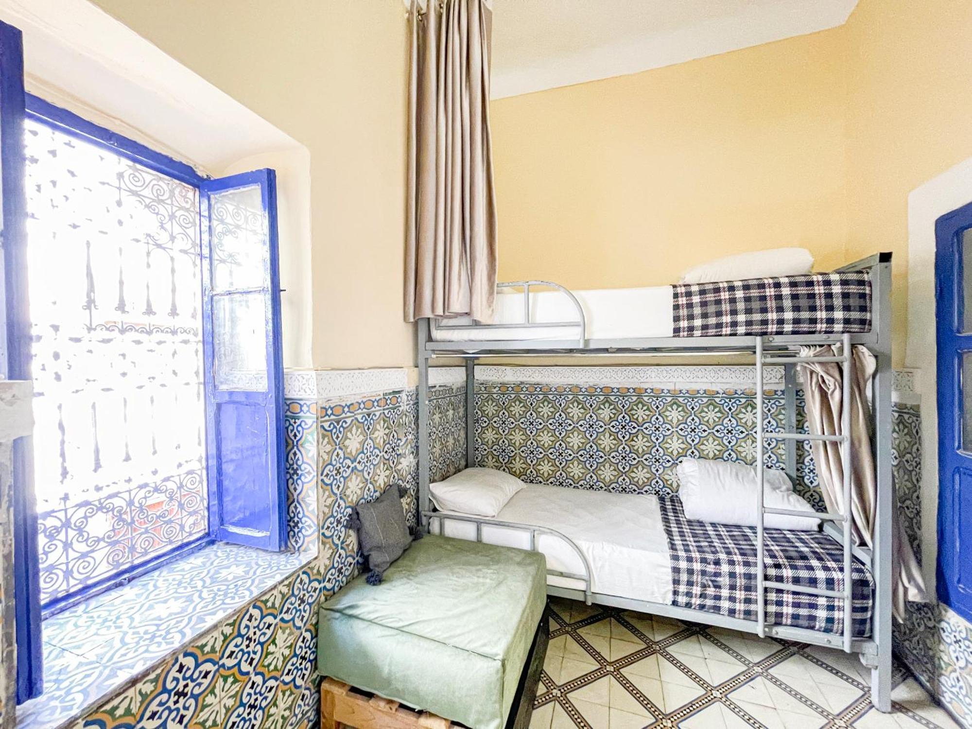 Bed 4-Bed Mixed Dormitory Room