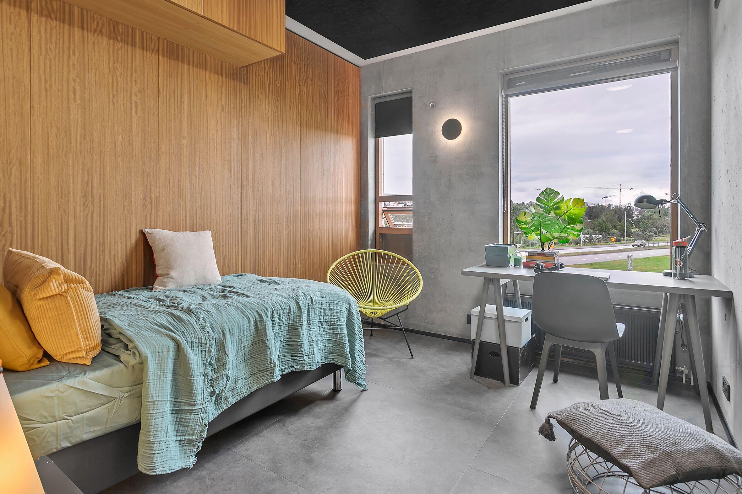 Single Room Bathroom