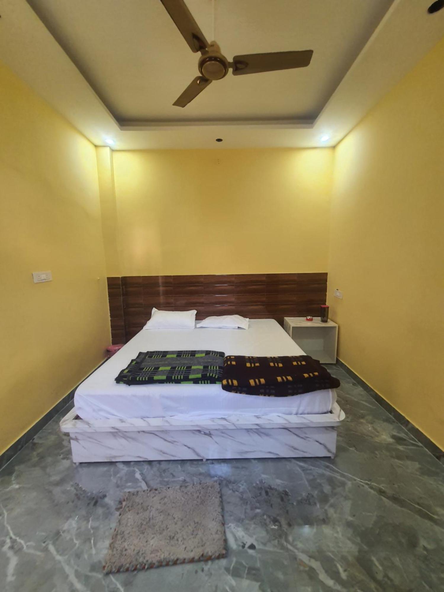 Double or Twin Room with Mountain View,1733636127:JPEG