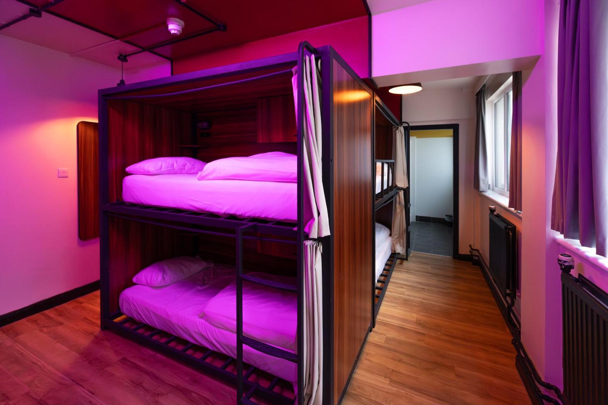 Bed 8-Bed Dormitory Room,1739383186:JPEG