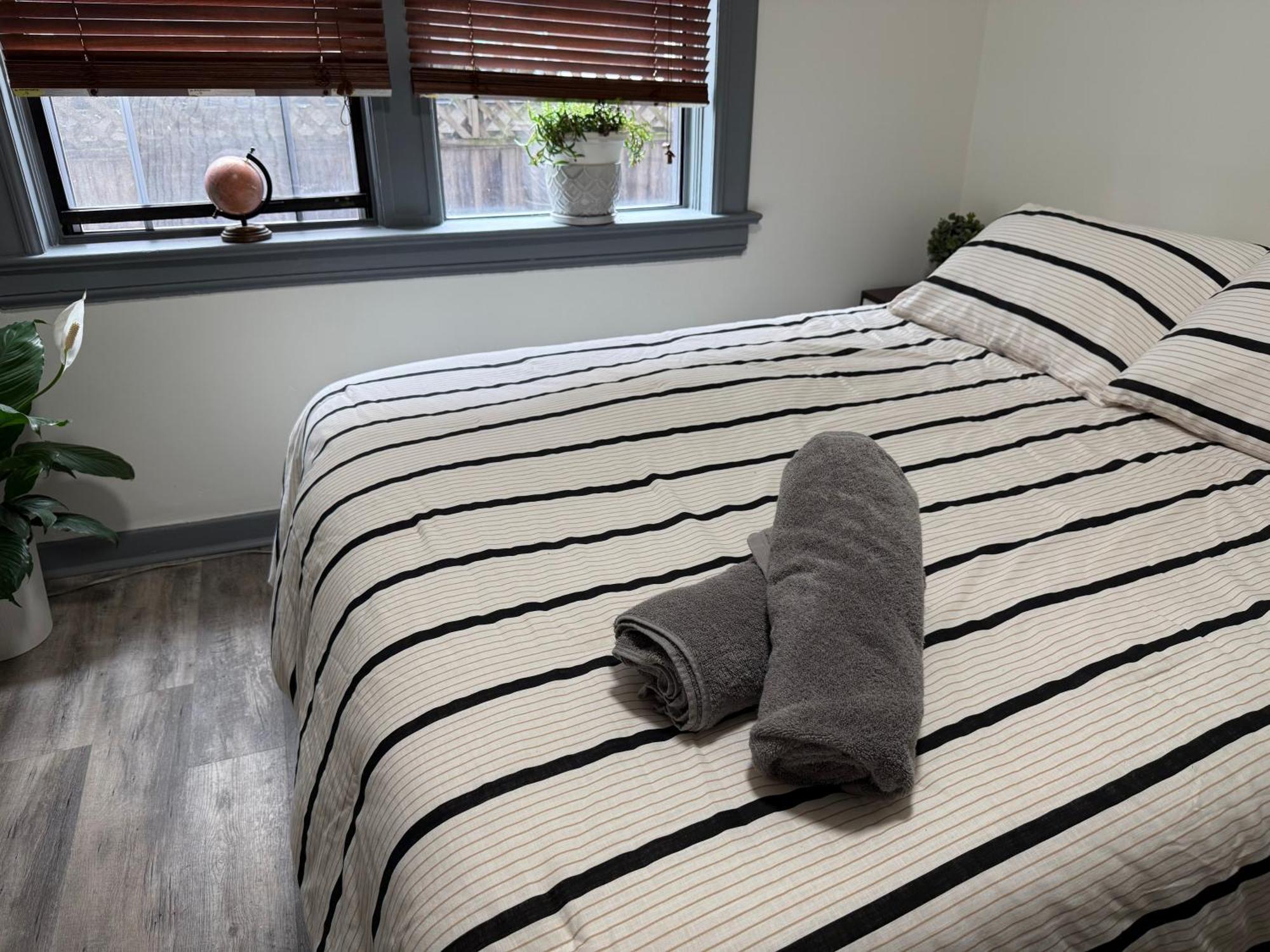 Double Room with Shared Bathroom